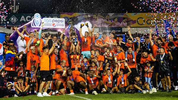 Águila se quedó con el Apertura 2023 de la Liga Mayor de El Salvador (