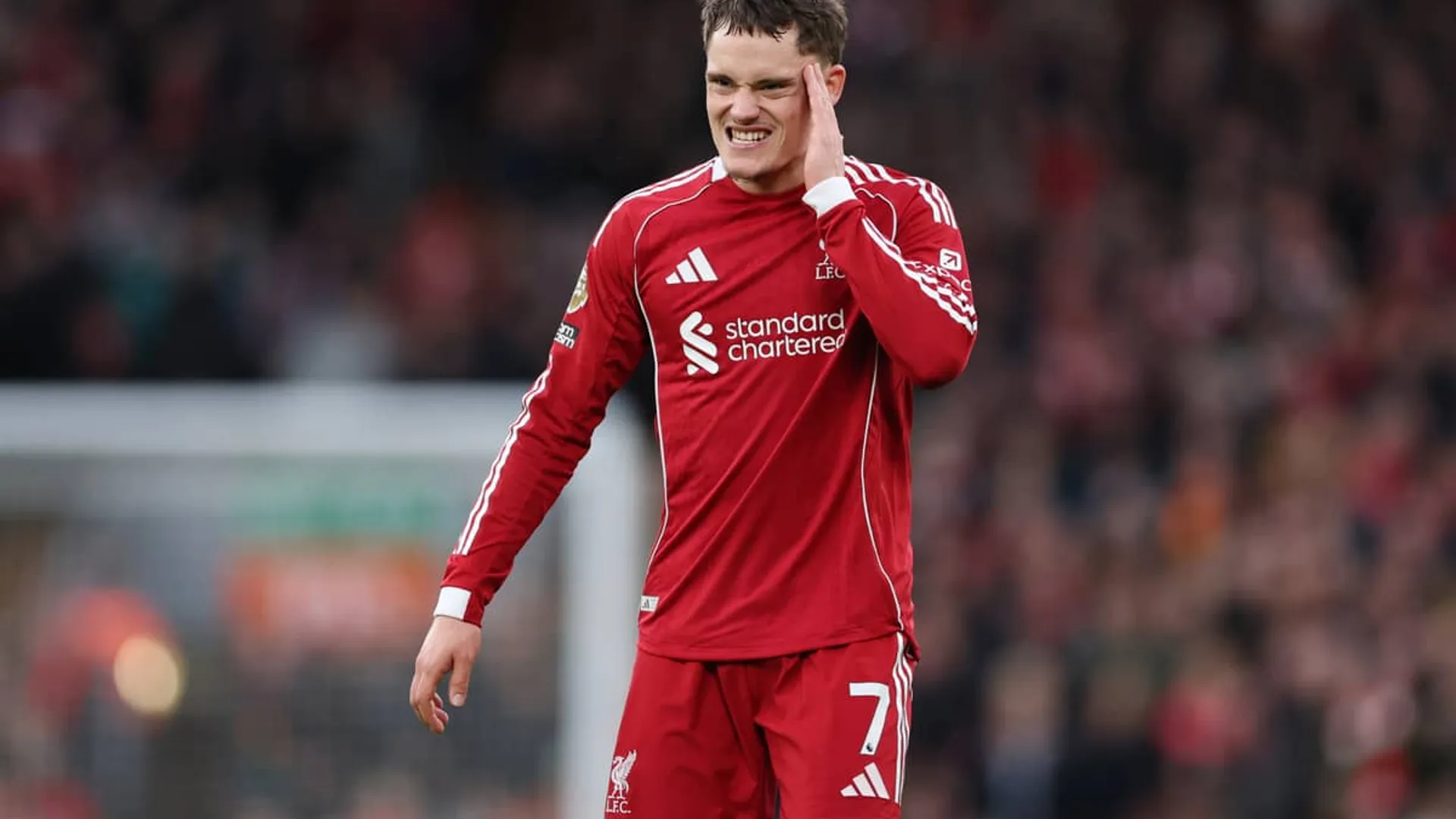 Liverpool venció 2-0 a Brighton y logró su primera victoria como local en la Premier League esta temporada: goles y resumen