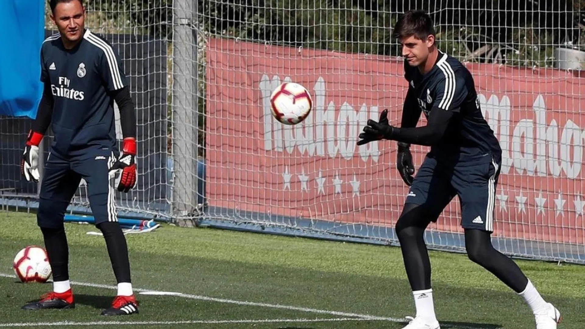 Simeone se mete con Keylor en crítica al Balón de Oro