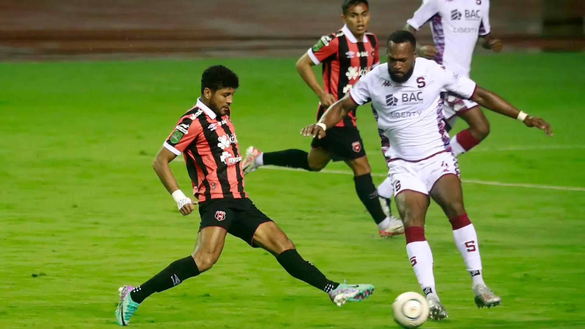 Ex figura de Saprissa y Alajuelense tiene nuevo club en Costa Rica
