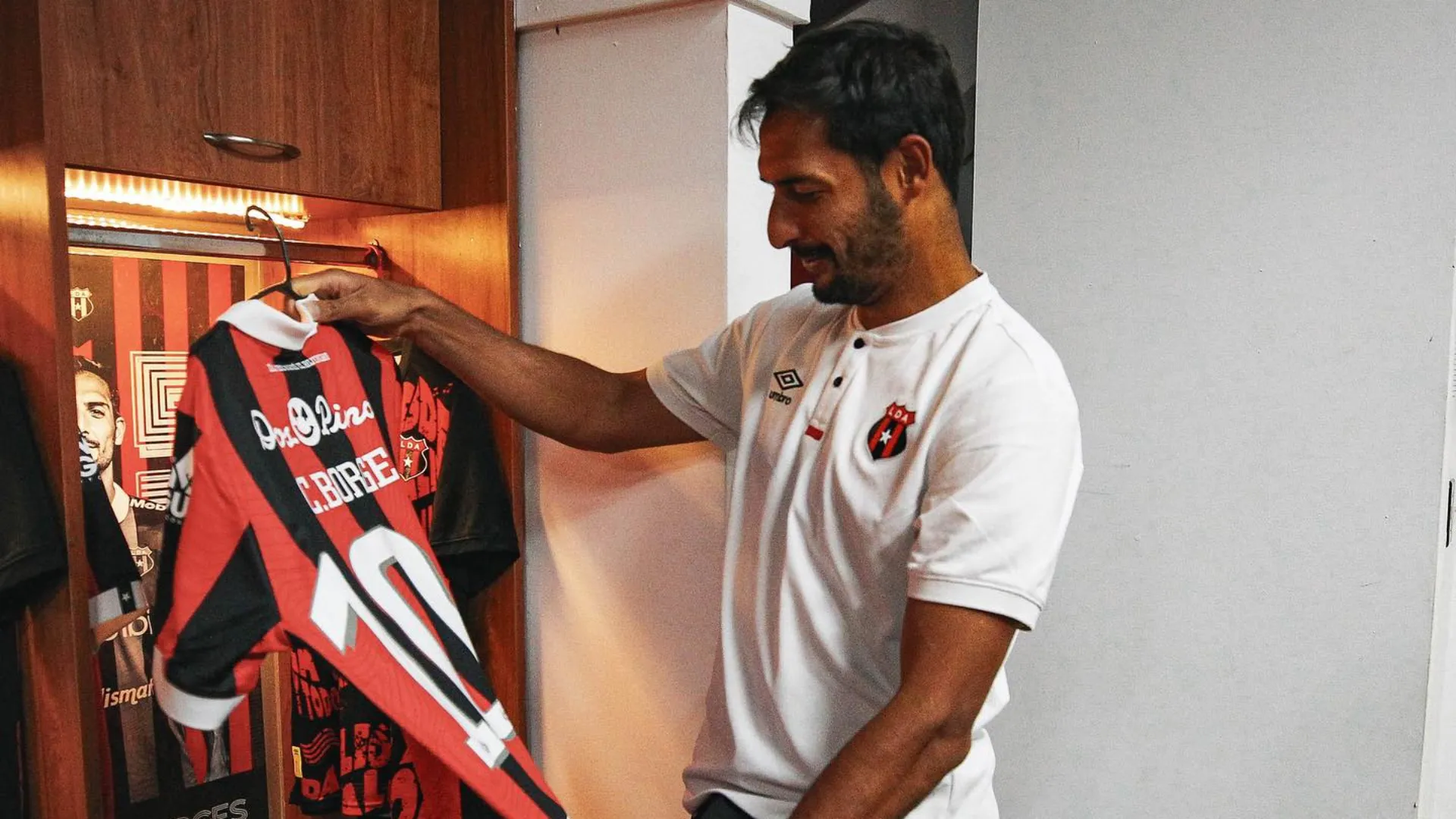 Respira Alajuelense: Celso Borges logró sacarse de encima un problema de años