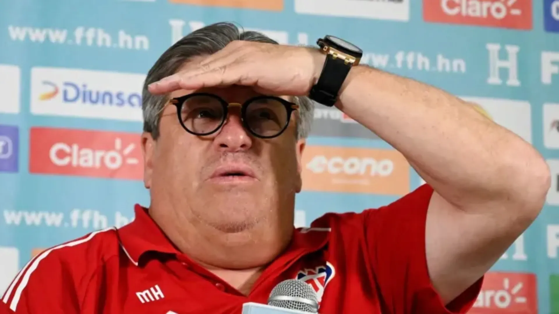 "Lastimosamente": desde Fedefútbol dan una noticia que inquieta a Miguel Herrera en su objetivo de clasificar a Costa Rica al Mundial de 2026