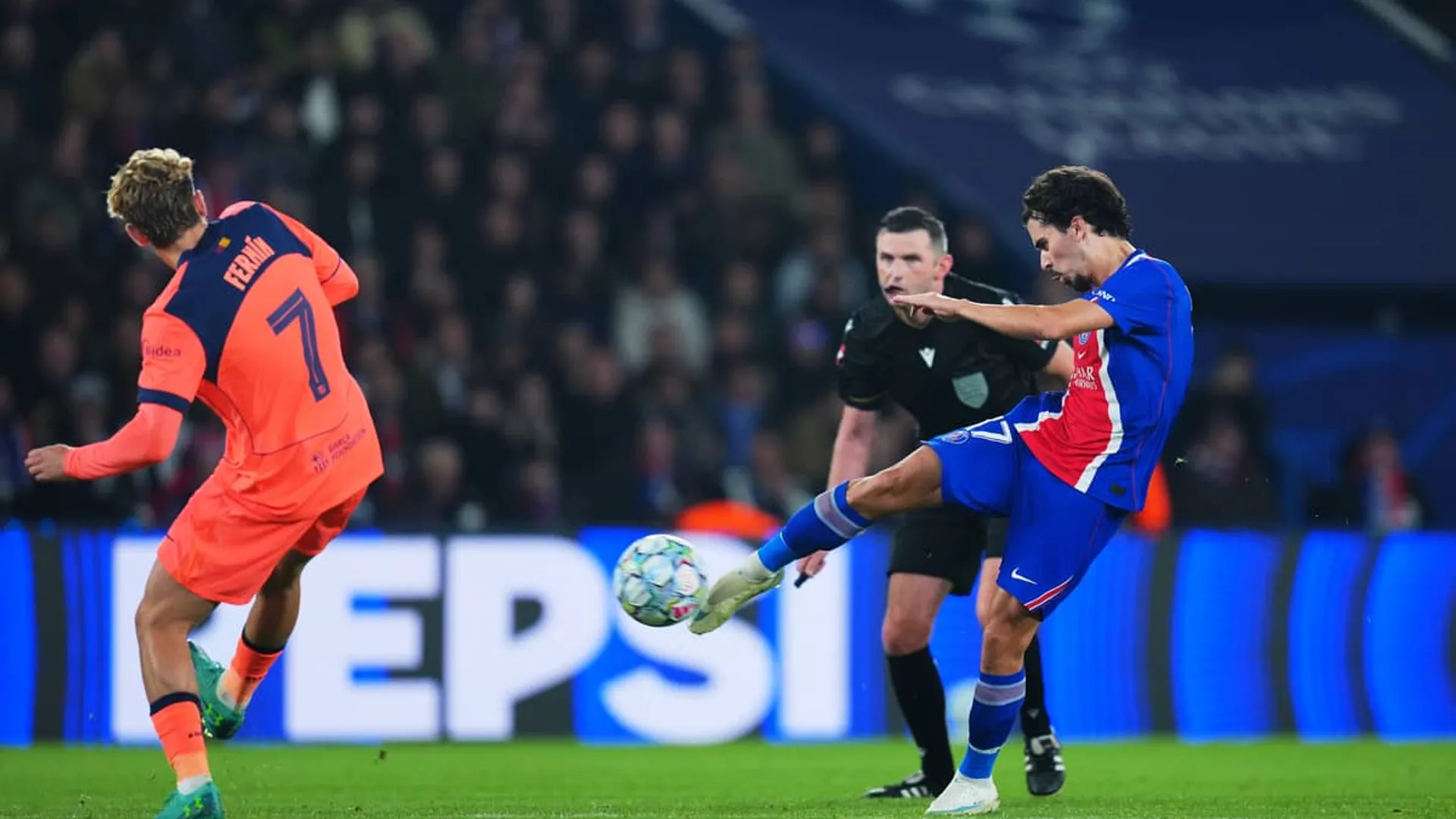 Flick reconoce que el PSG fue mejor y señala sus transiciones tras vencer 4-2 al Barcelona