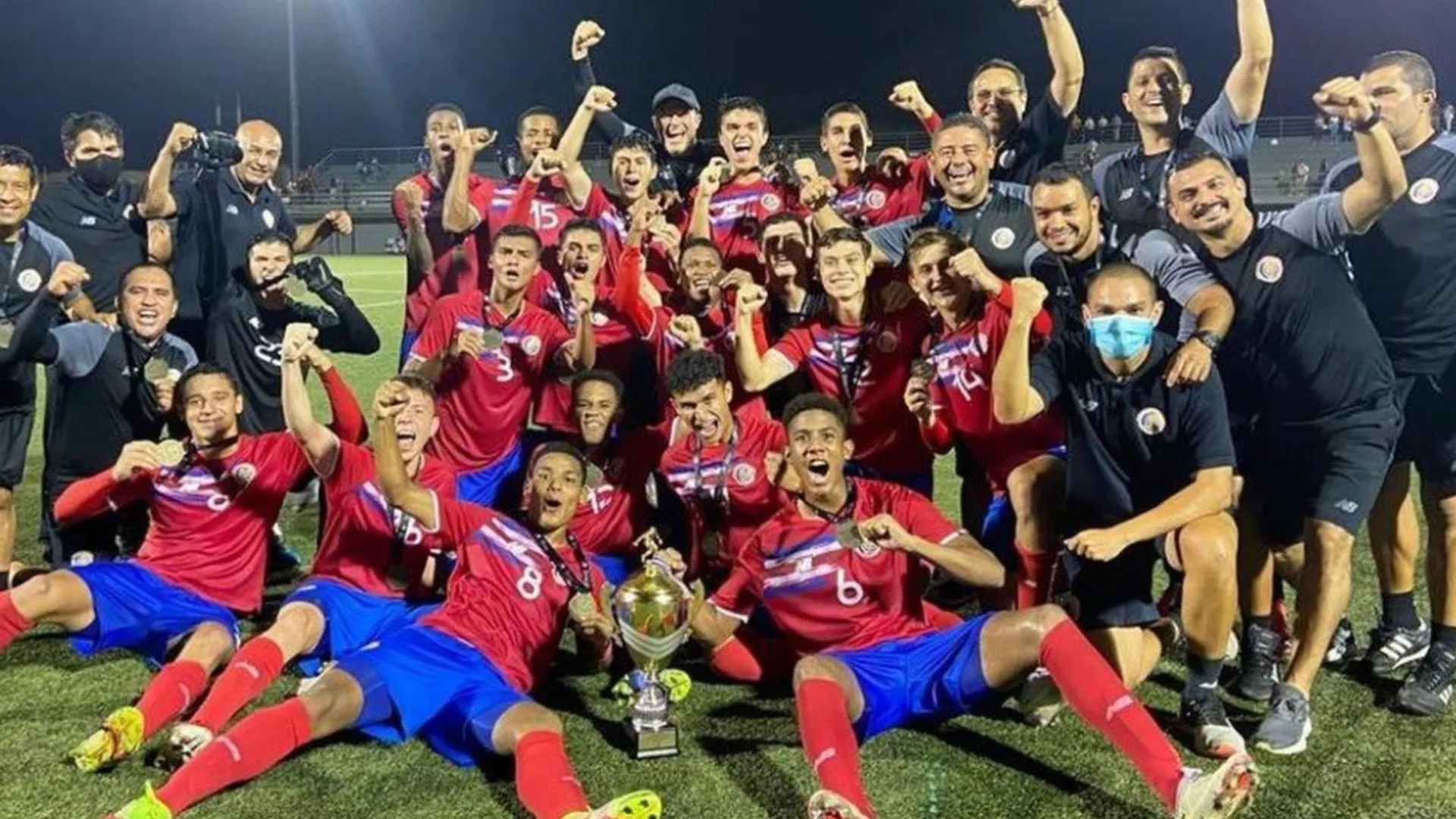 Costa Rica vence a El Salvador y se proclama campeón de la Uncaf