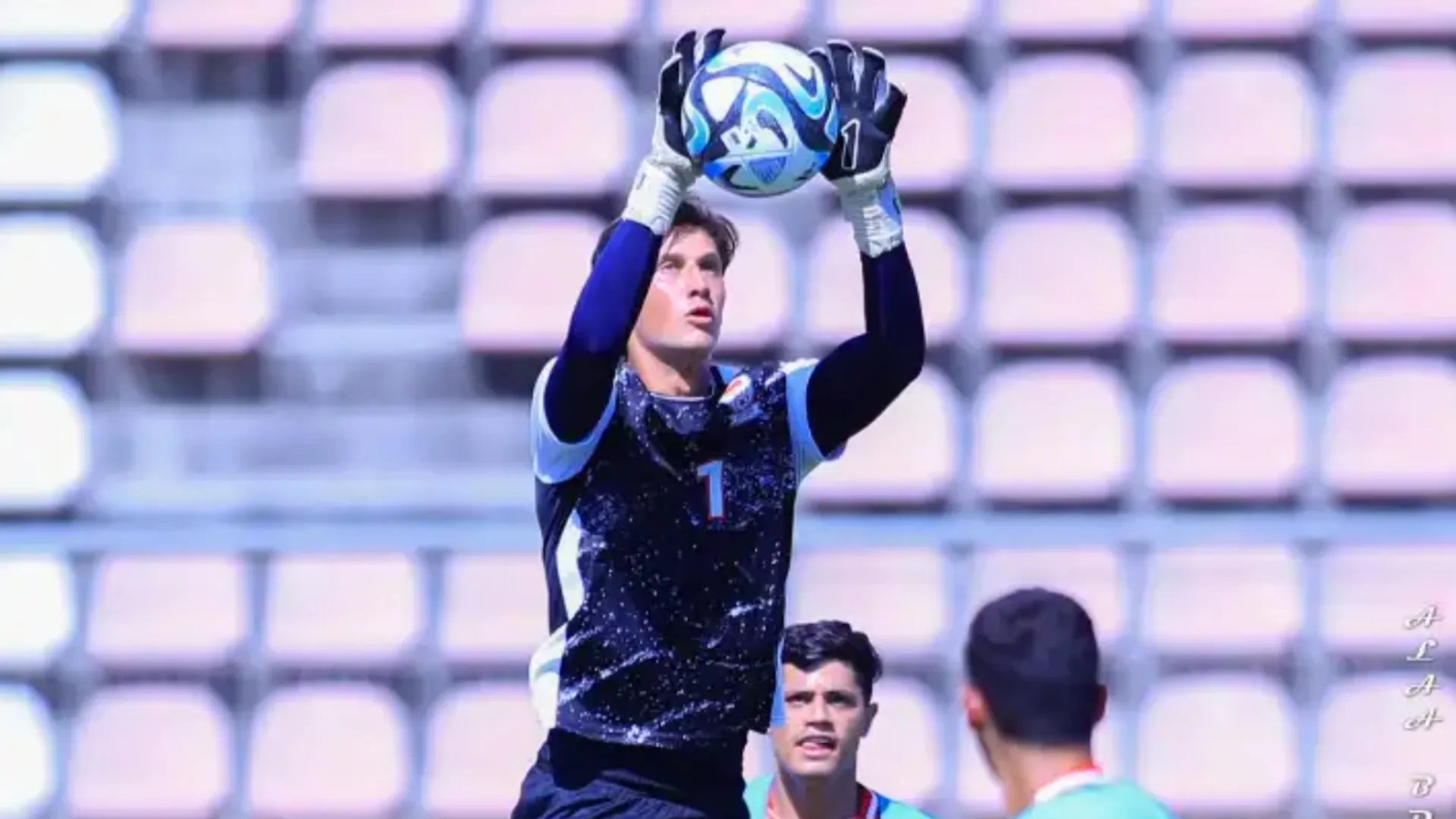 La razón por la que Nicholas Hagen no pudo debutar en Israel