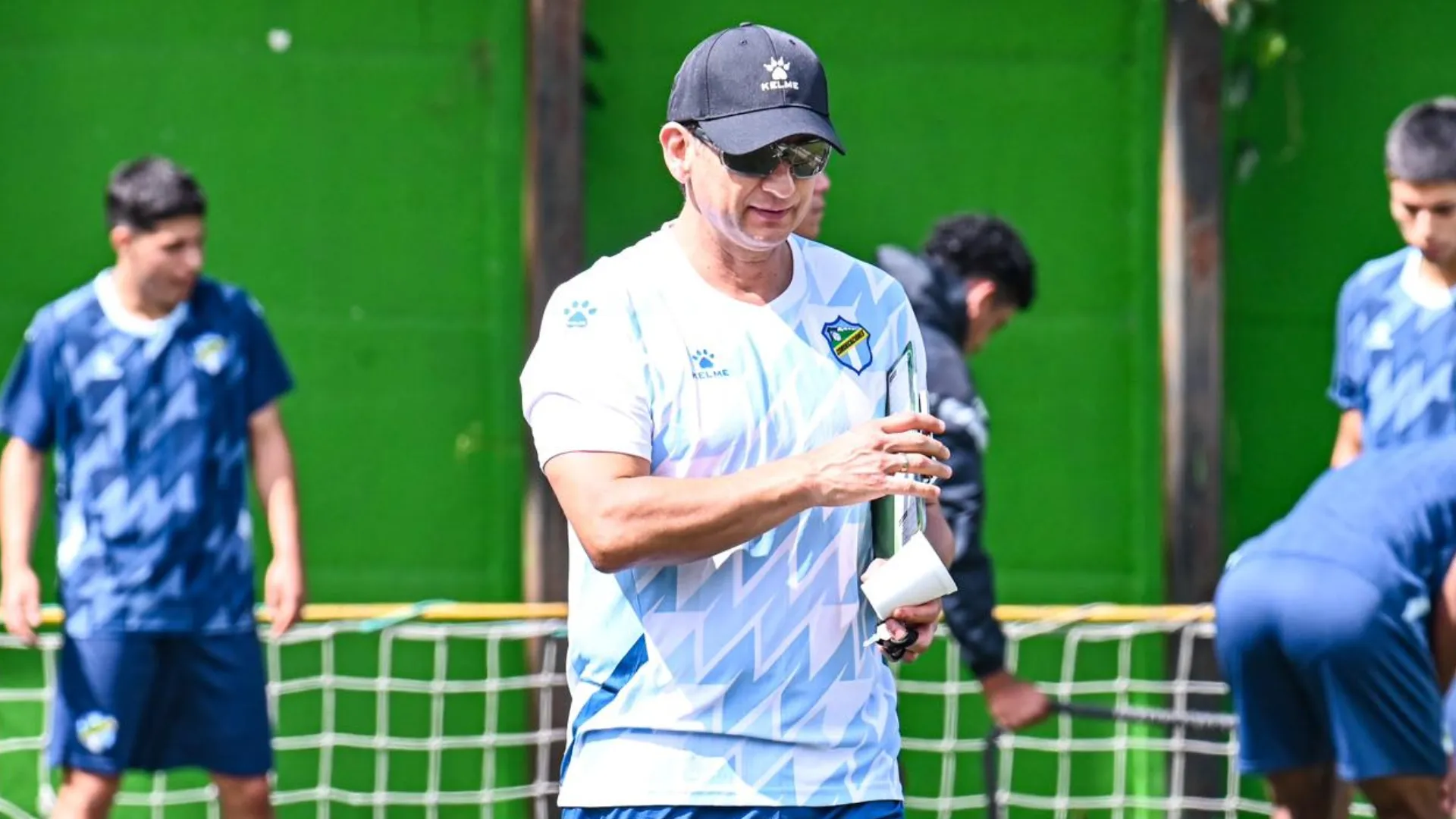 Comunicaciones soluciona un problema a Ronald González antes de enfrentar a Saprissa