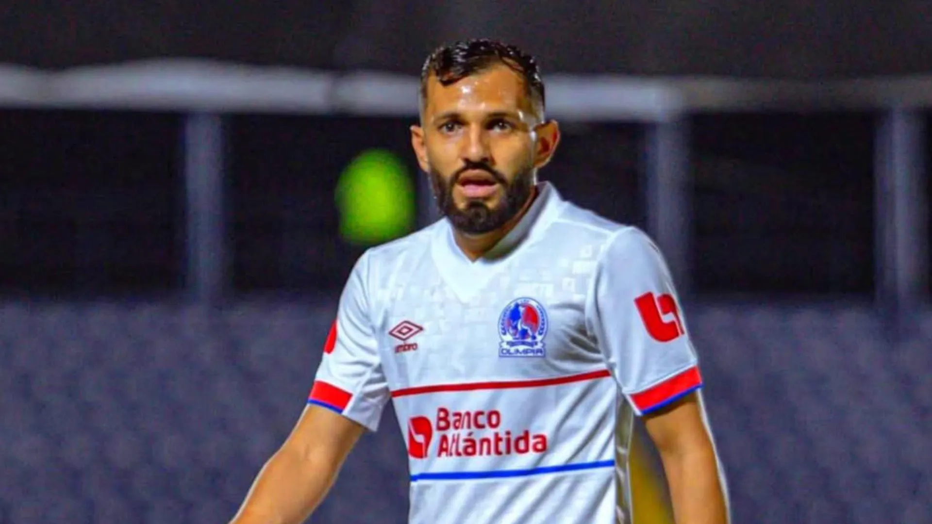 Jorge Álvarez defendió públicamente a José Mario Pinto tras la controversia por su salida del Olimpia