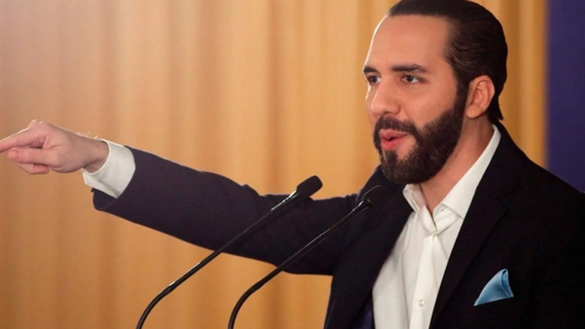 Tajante: Nayib Bukele advierte a las empresas de cable e internet