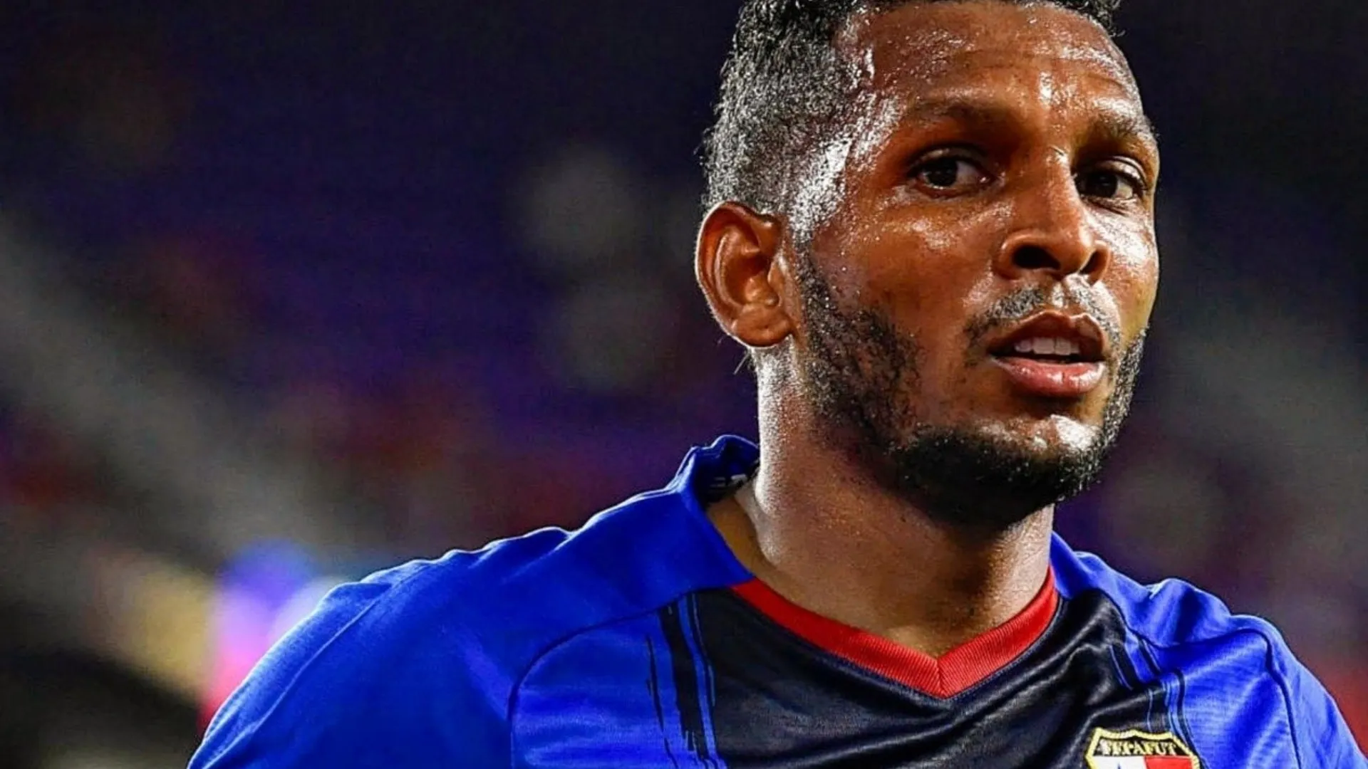 Alberto Quintero se presenta en los entrenamientos de la selección nacional