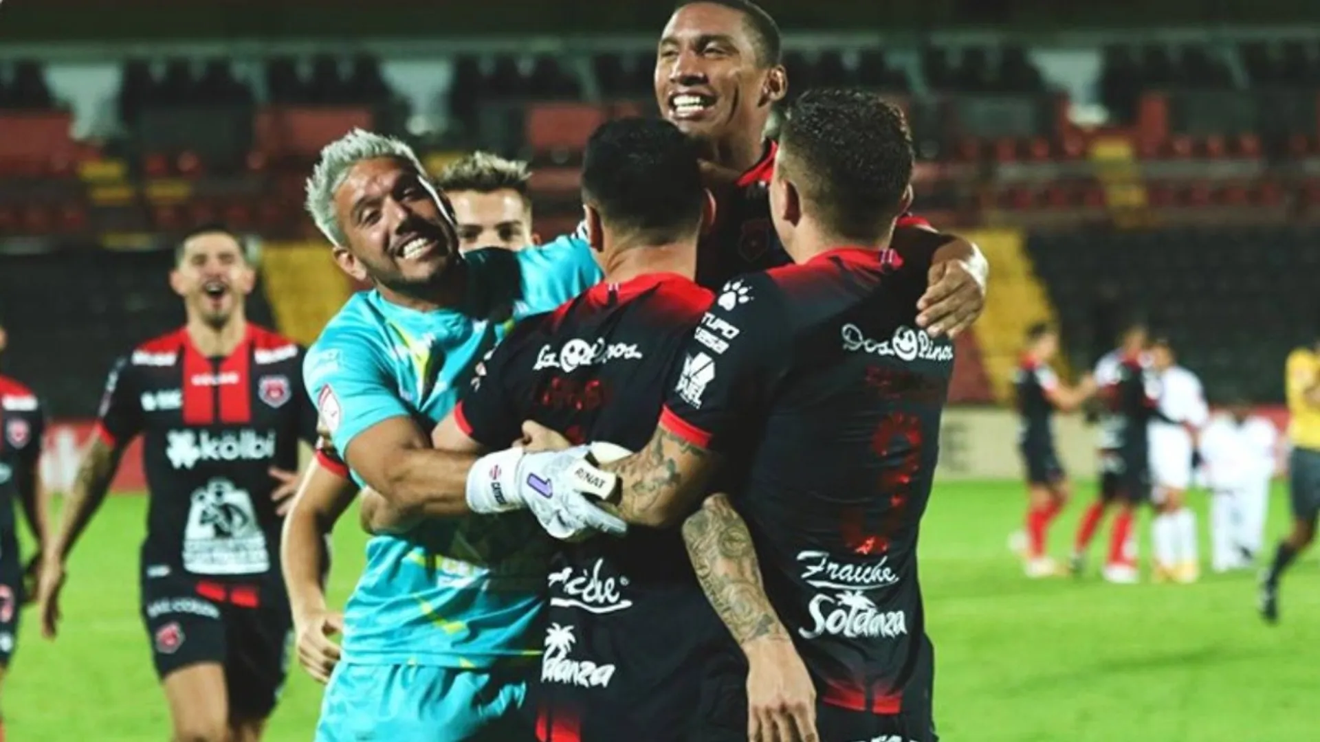 Alajuelense clasificó a la final tras eliminar a Olimpia en los penales