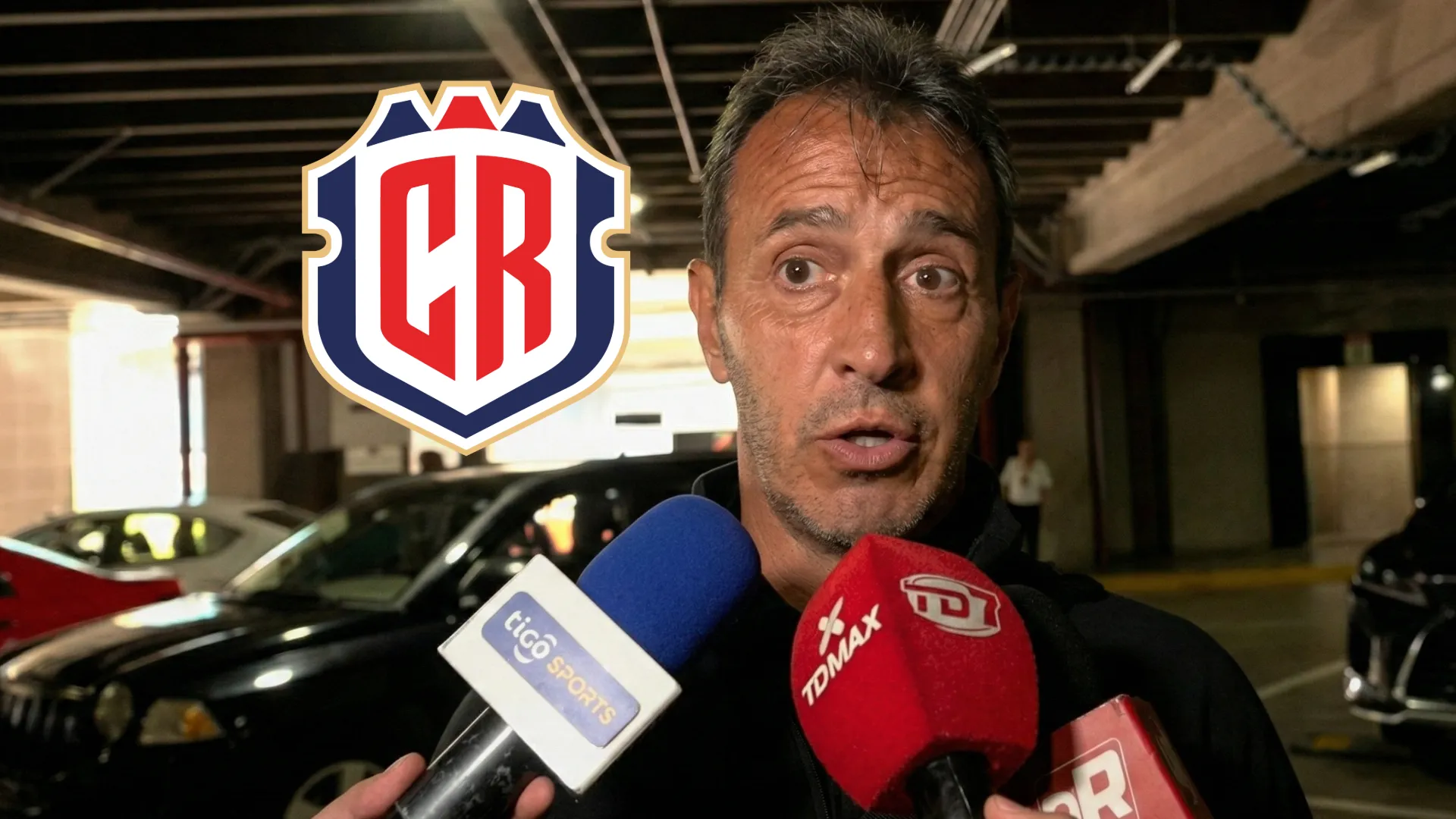 Bocha Batista aterrizó en Costa Rica y se refirió a la gran pregunta: ¿habrá un tico en su cuerpo técnico?