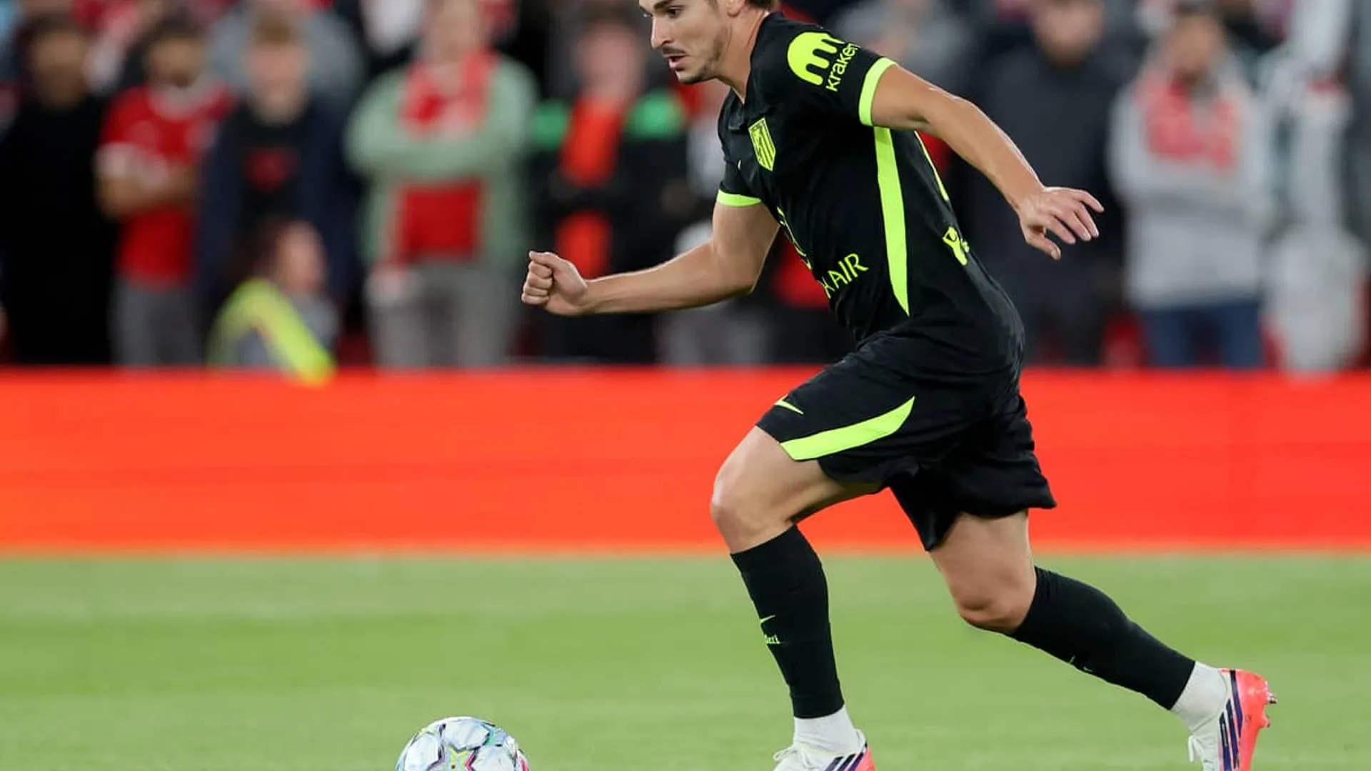 Julián Álvarez reconoce su error y pide disculpas a la afición del Atlético