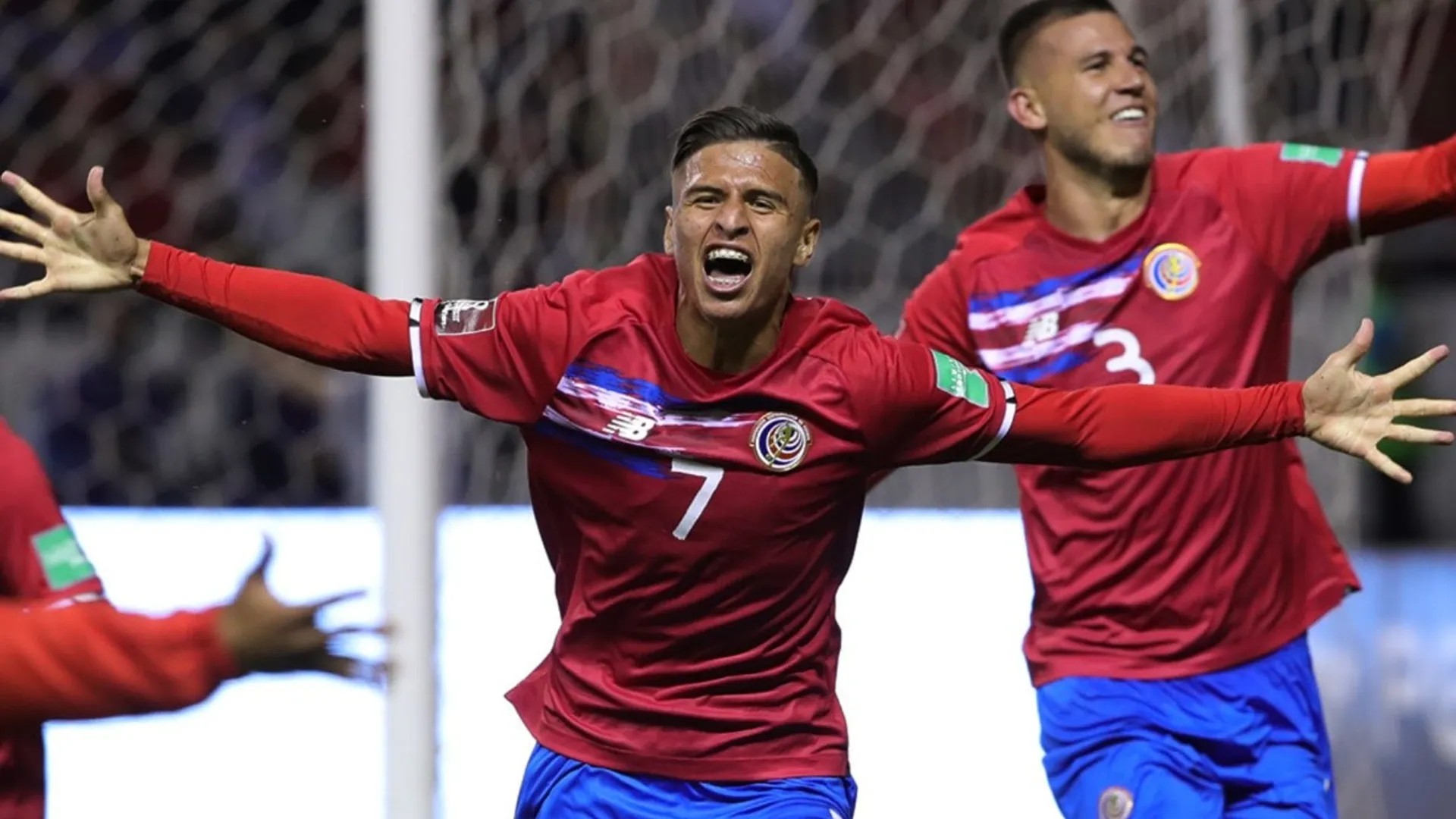Anthony Contreras vuelve a anotar y su rendimiento sigue en crecimiento