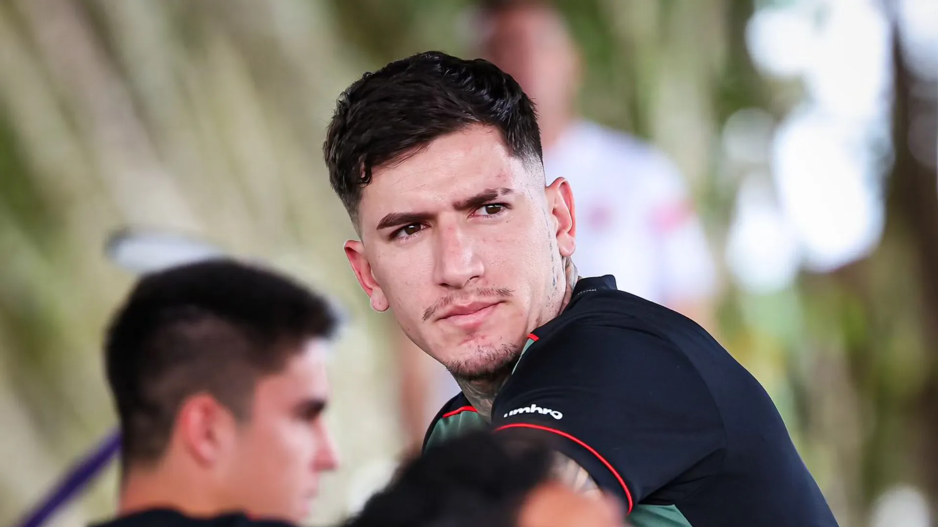 Nueva camiseta: la foto de Canhoto que deja sin palabras a la afición de Alajuelense