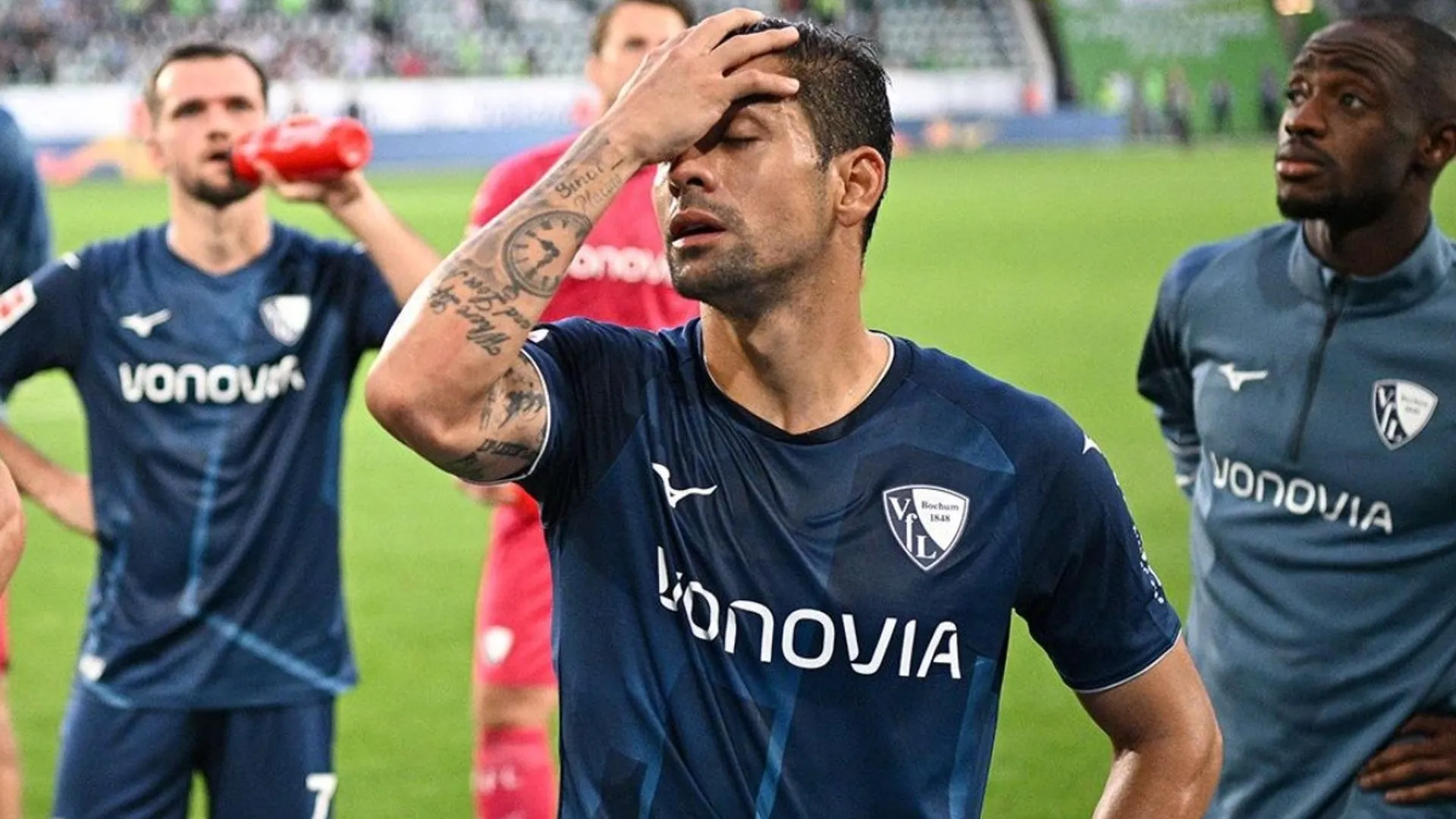 Cristian Gamboa se lesiona previo al reinicio de la Bundesliga