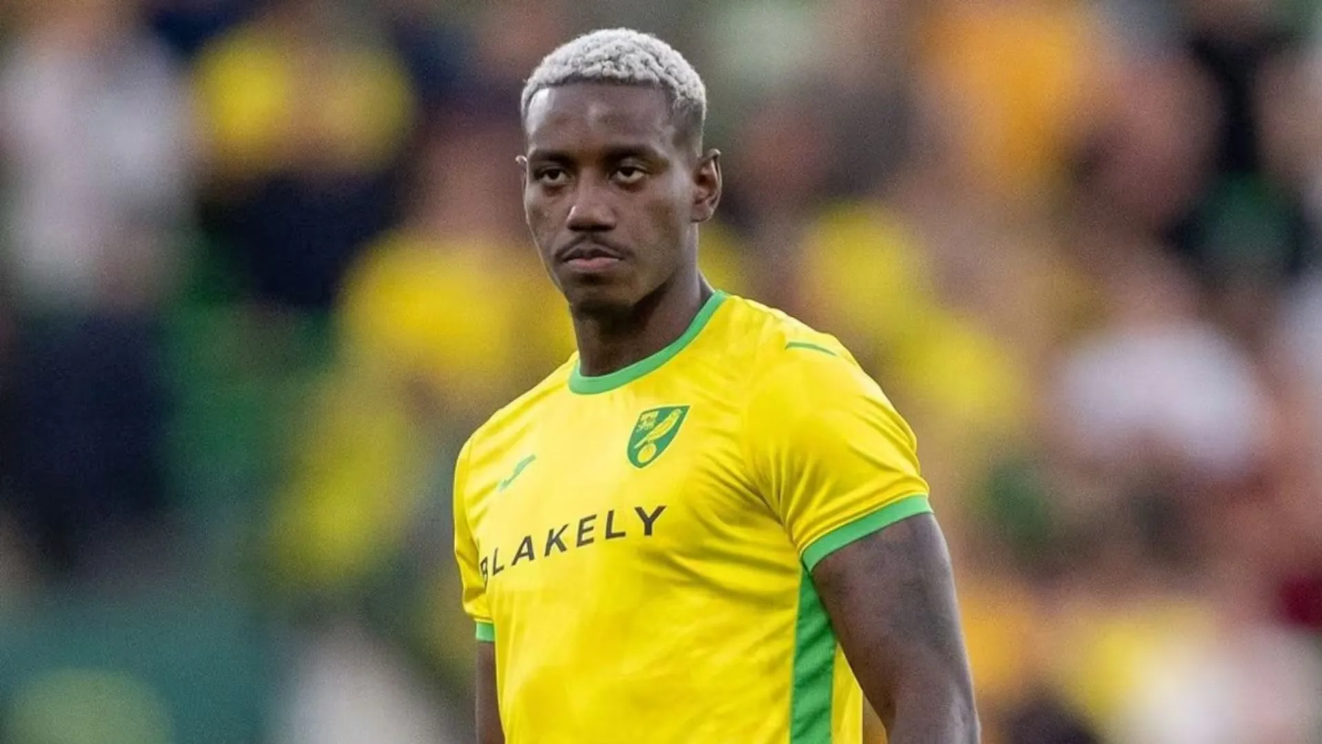 El panameño José Córdoba con la camiseta del Norwich City.