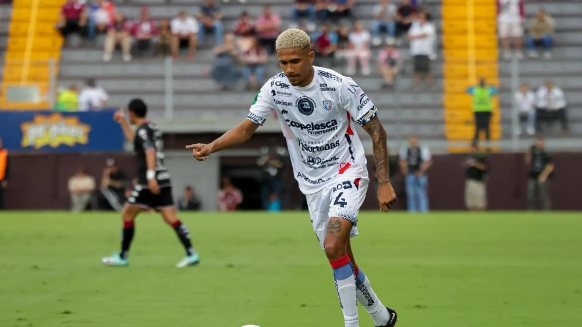¿Camino libre para Saprissa? Eduardo Anderson no volverá a San Carlos