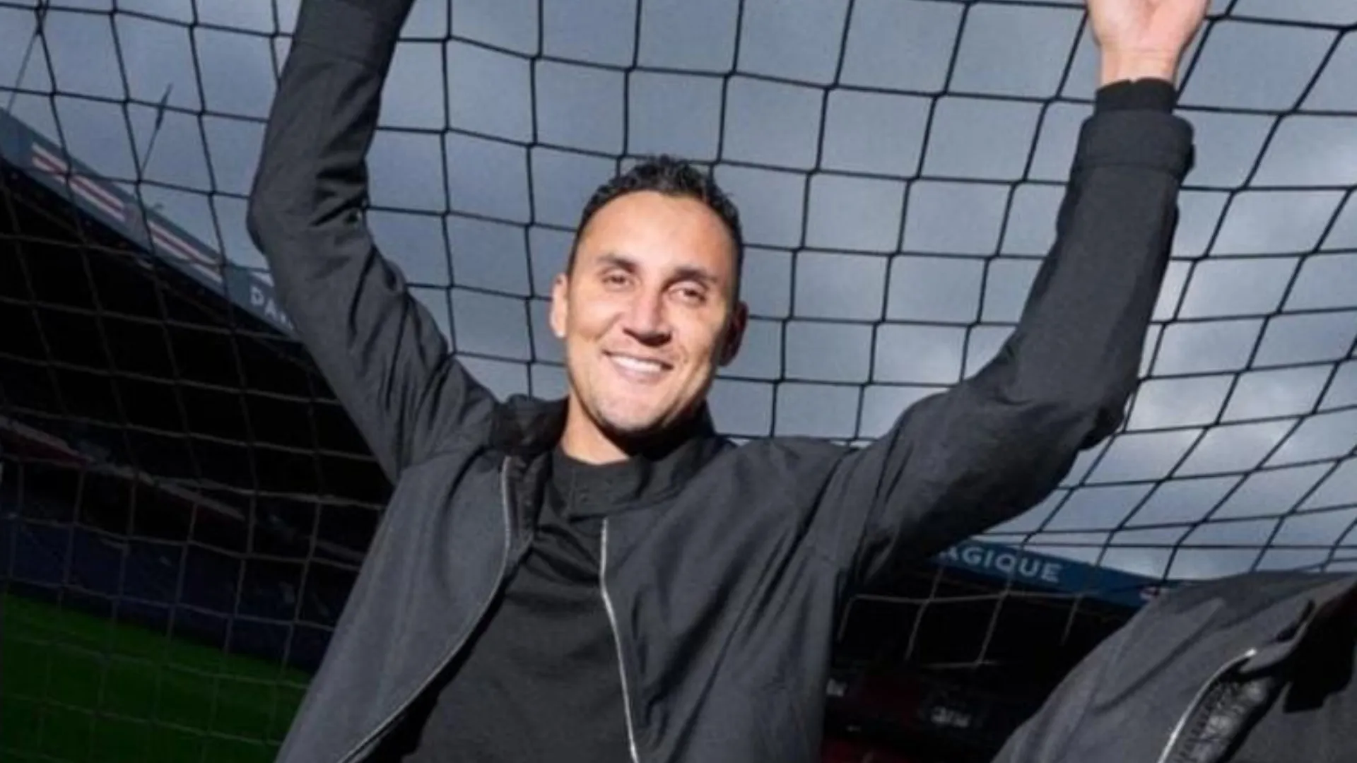 Keylor Navas se pasea por Costa Rica.