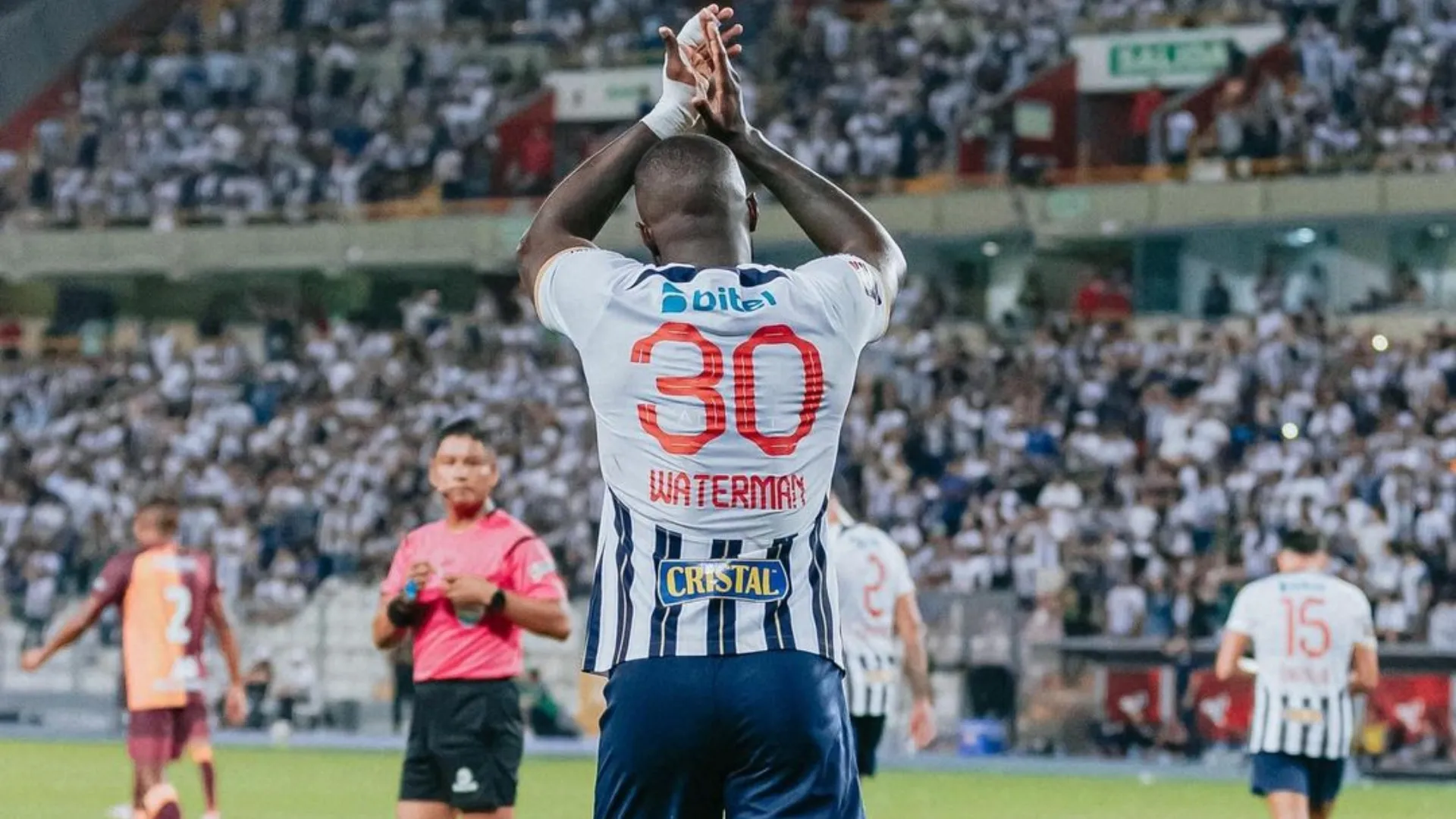 Cecilio Waterman recibe múltiples críticas en redes sociales tras el empate de Alianza Lima