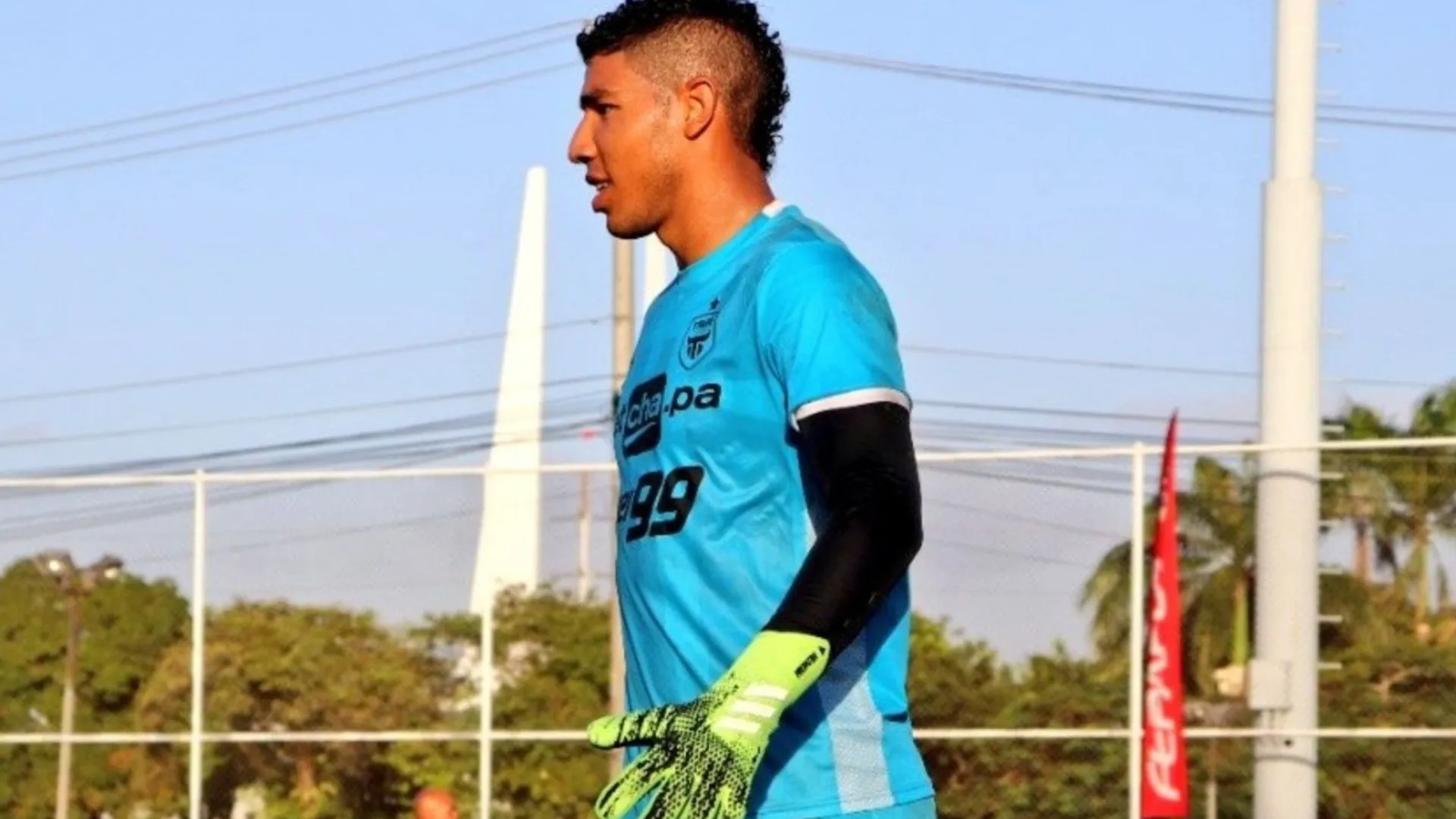 Se presume que Orlando Mosquera no seguirá en Venezuela con el Carabobo FC