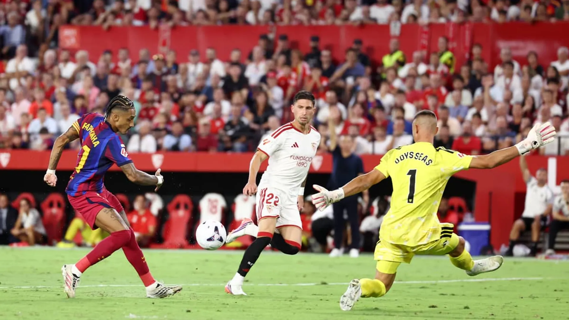 Barcelona arrasa en La Liga: 31 goles en siete partidos y Raphinha manda en el Pichichi