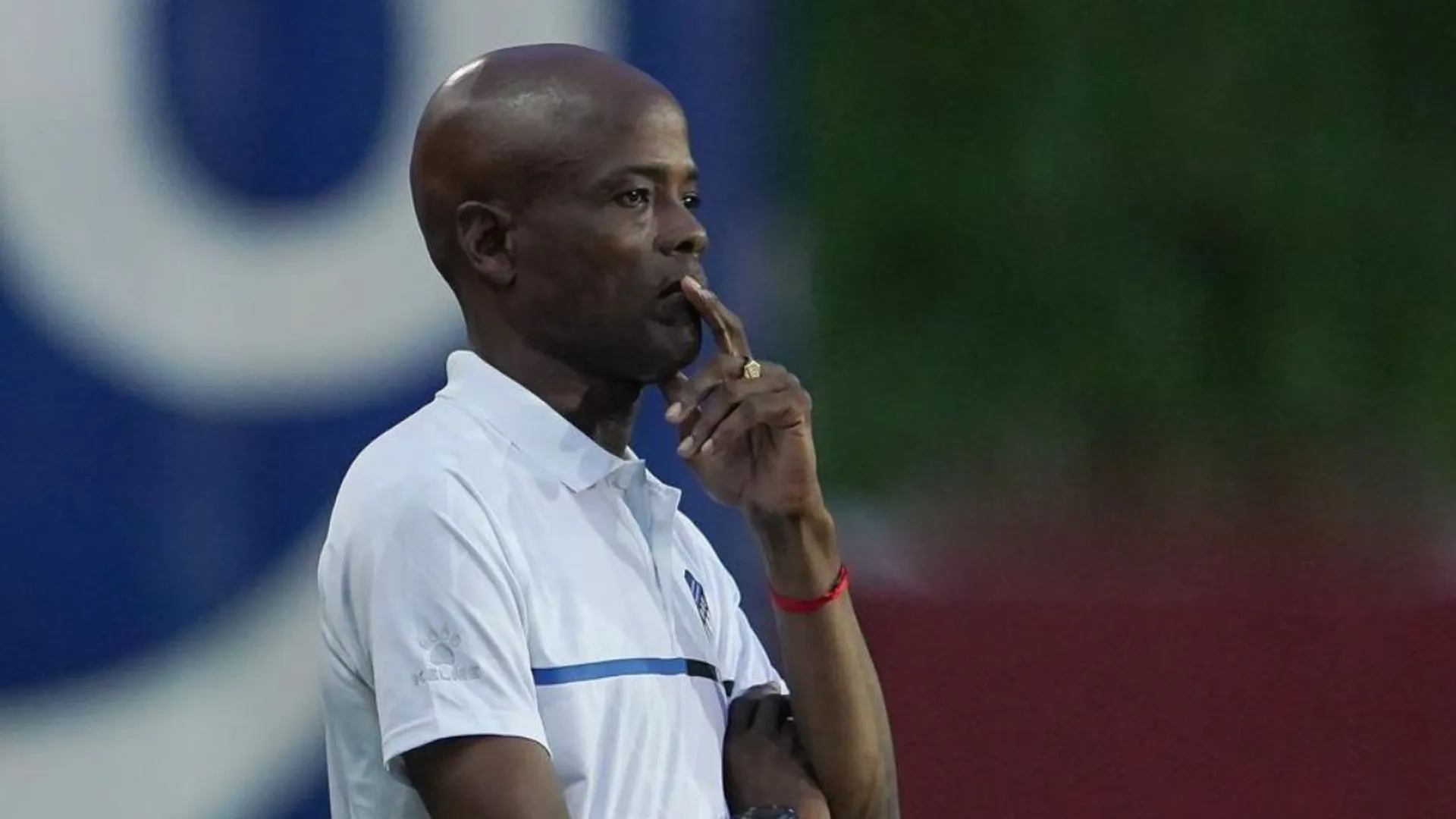 Julio Dely Valdés comentó qué necesitan los jugadores panameños para mantenerse en Europa
