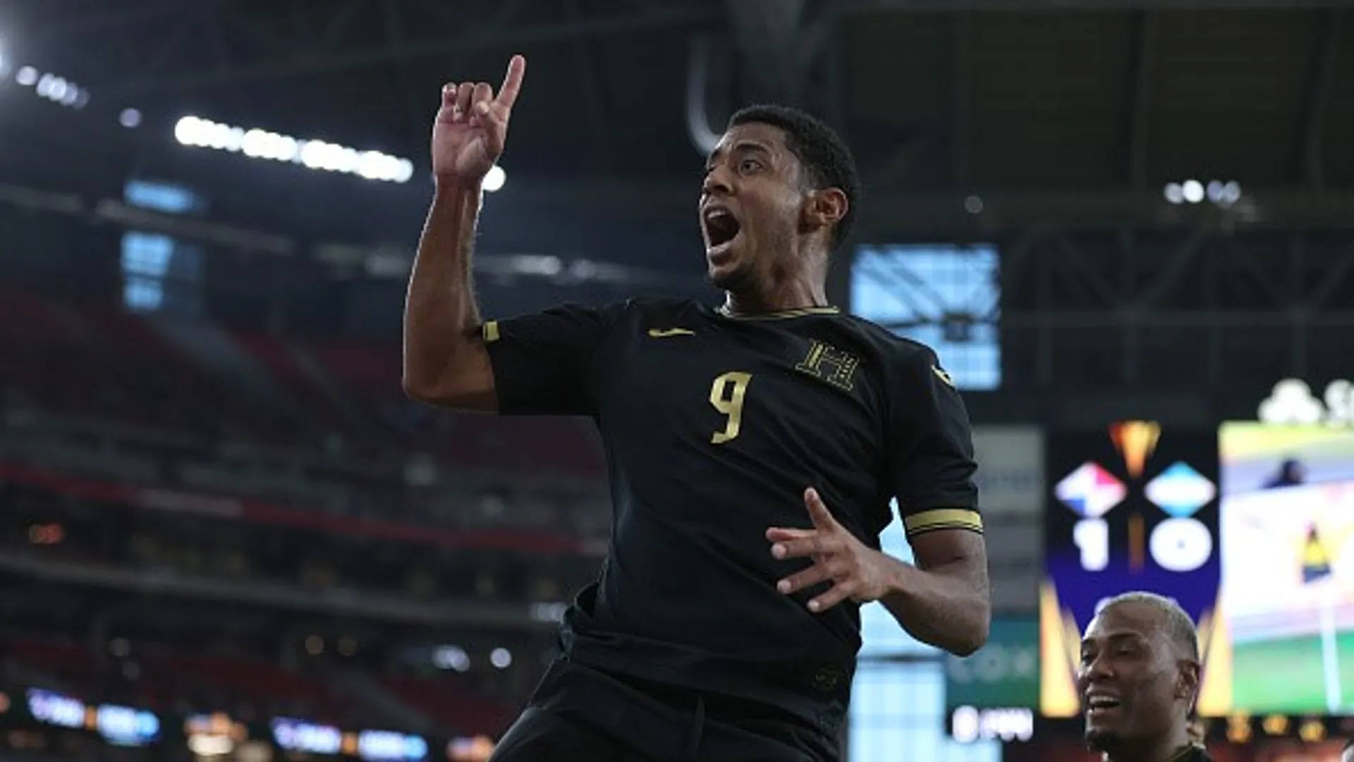 Choco Lozano pudo pasar de salvador a villano; esto dijo luego de clasificar con Honduras a semifinales de Copa Oro