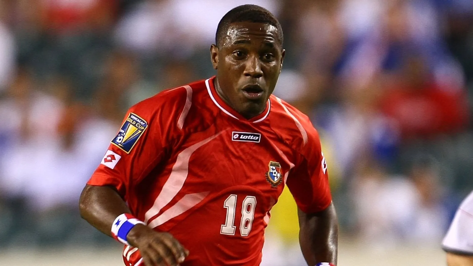 ¿Puede Panamá retirar la camiseta de Luis Tejada en la selección nacional?