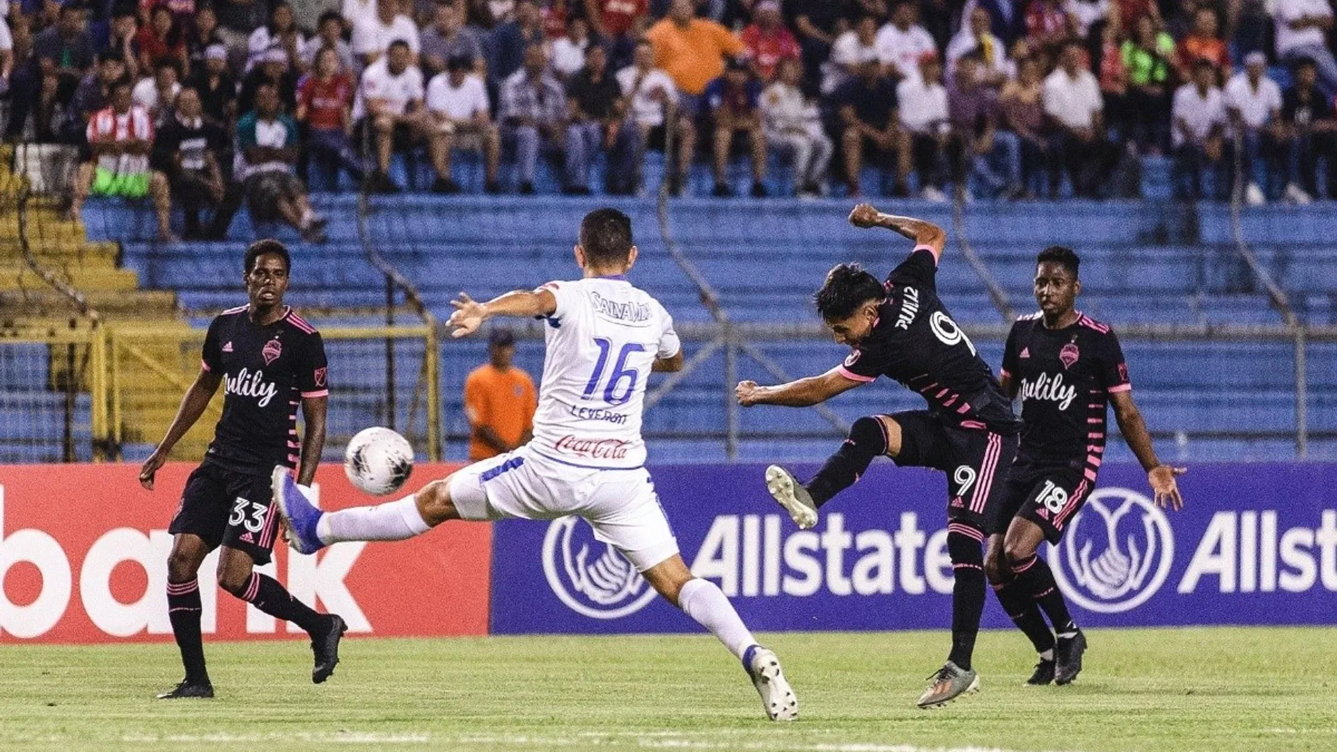 ¡Gran remontada del Olimpia! Lo perdía 2-0 y acabó 2-2 contra Seattle Sounders