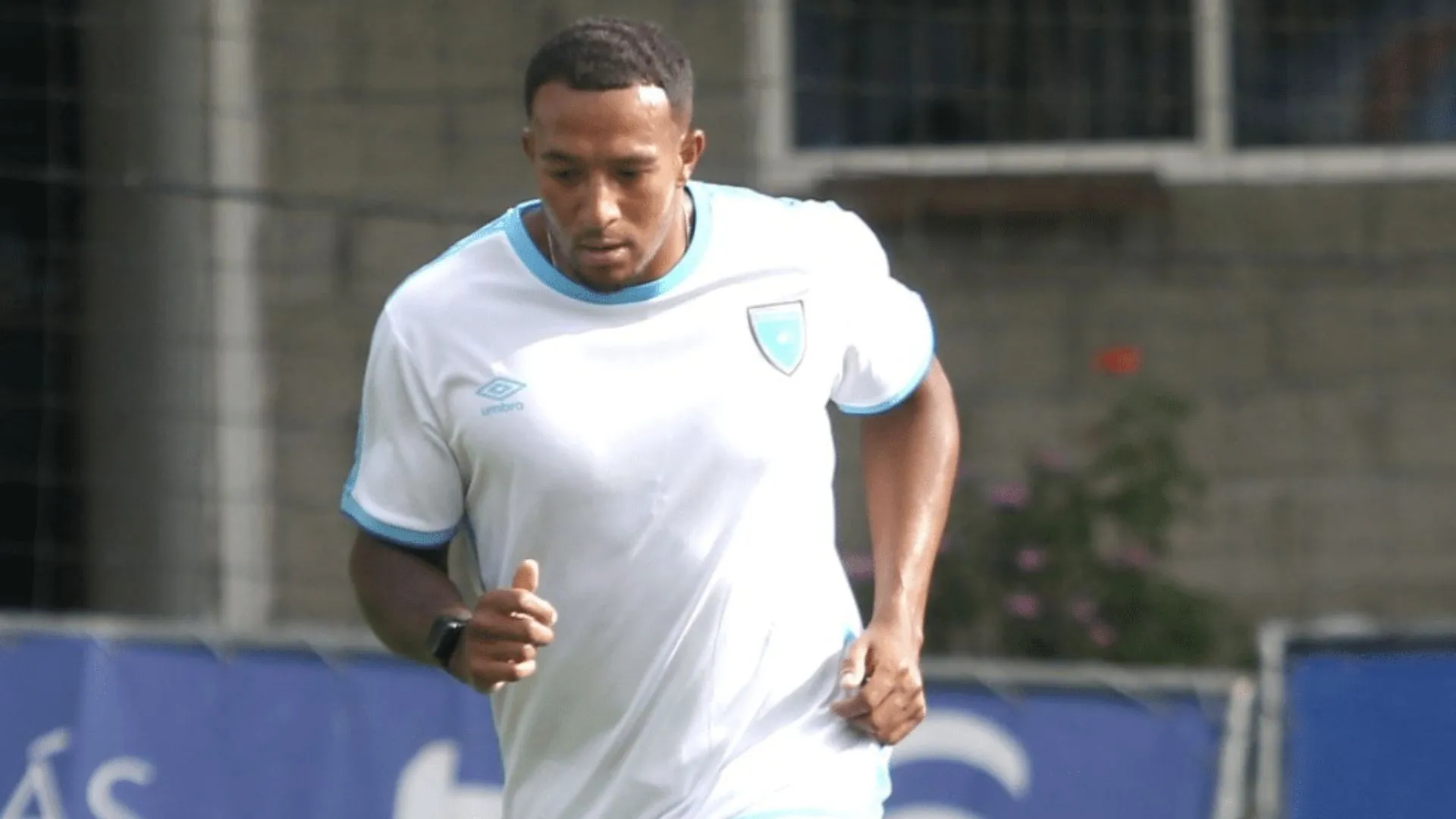 Mensaje de despedida: Nathaniel Méndez-Laing mantiene en vilo a Guatemala tras los partidos por las Eliminatorias