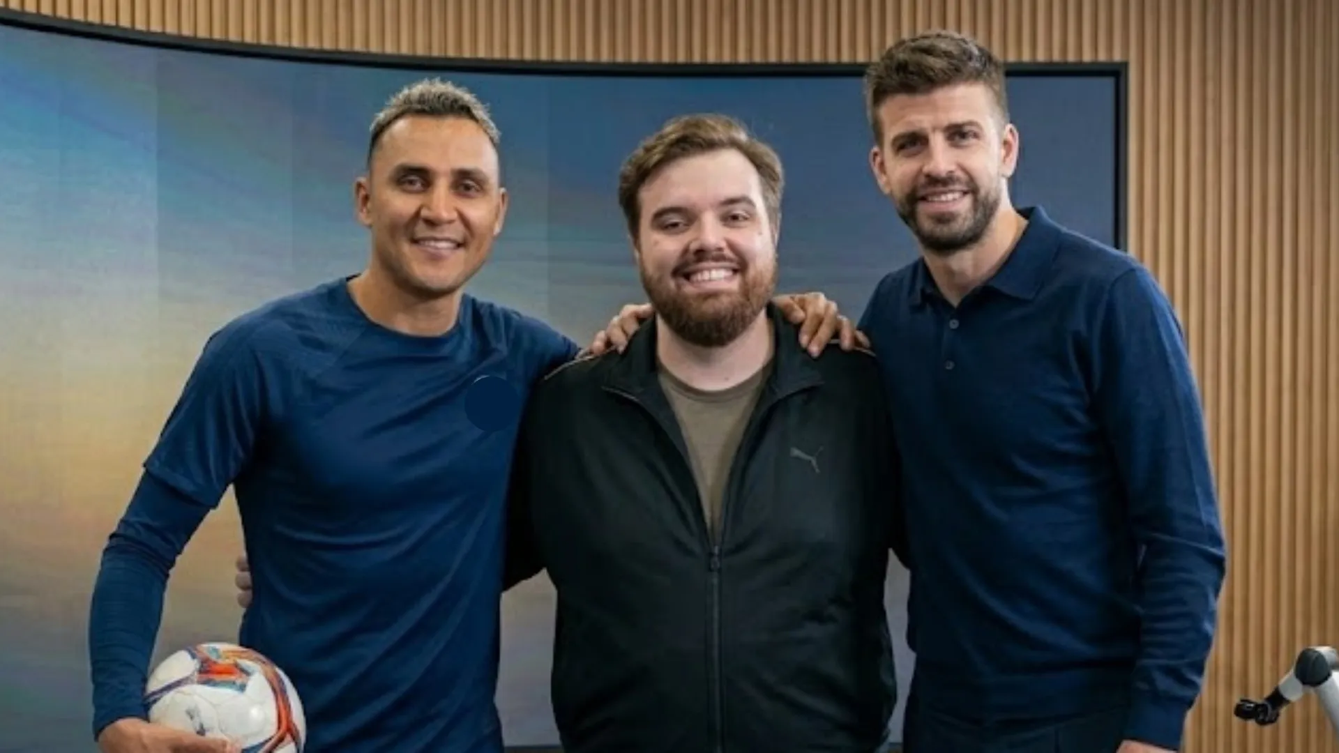 Keylor Navas elegido por Ibai Llanos y Gerard Piqué.