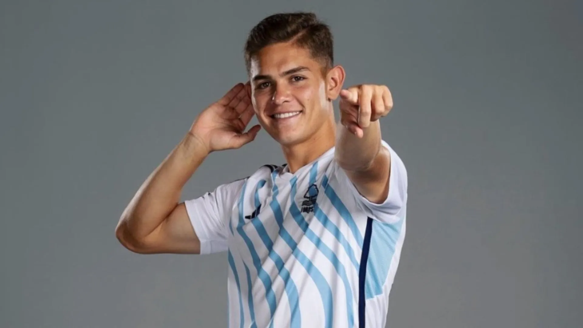 Brandon Aguilera y un futuro muy incierto en el Nottingham Forest