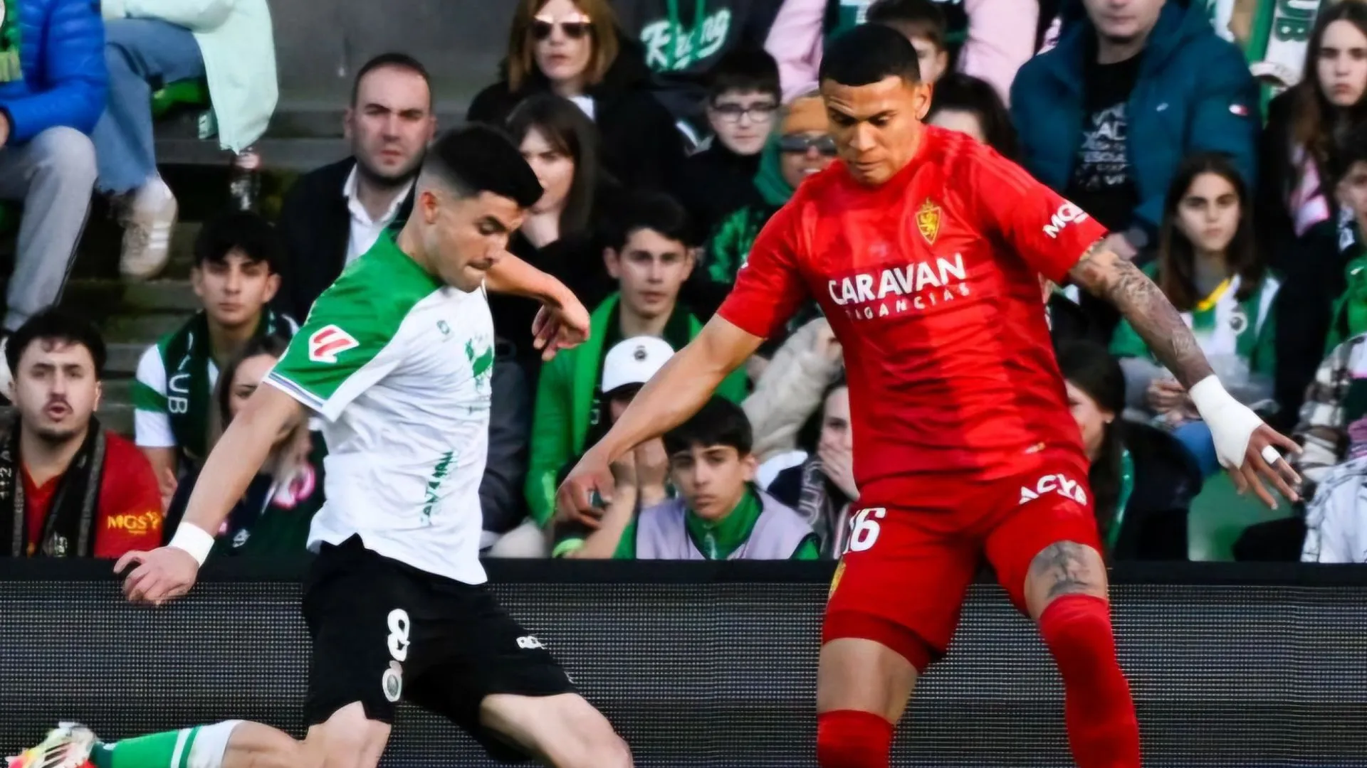 Kervin Arriaga recibe inesperada visita en Real Zaragoza y esta fue su reacción