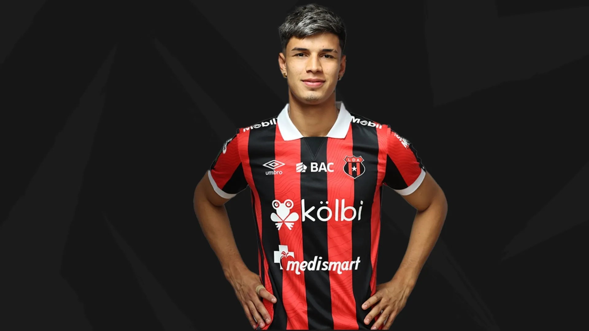 Fernando Lesme no seguirá jugando en Alajuelense. (Foto: LDACr)