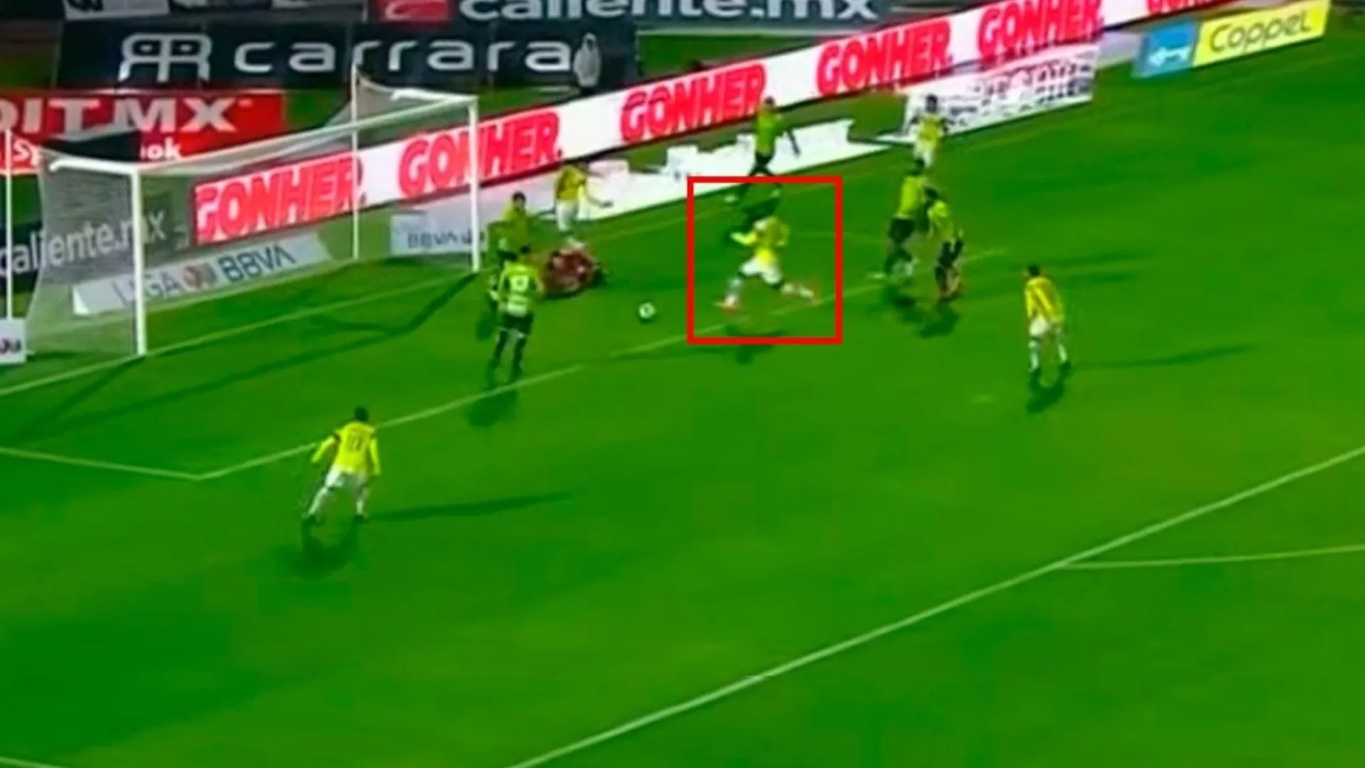 Joel Campbell vuelve a las canchas con gol y asistencia para el León