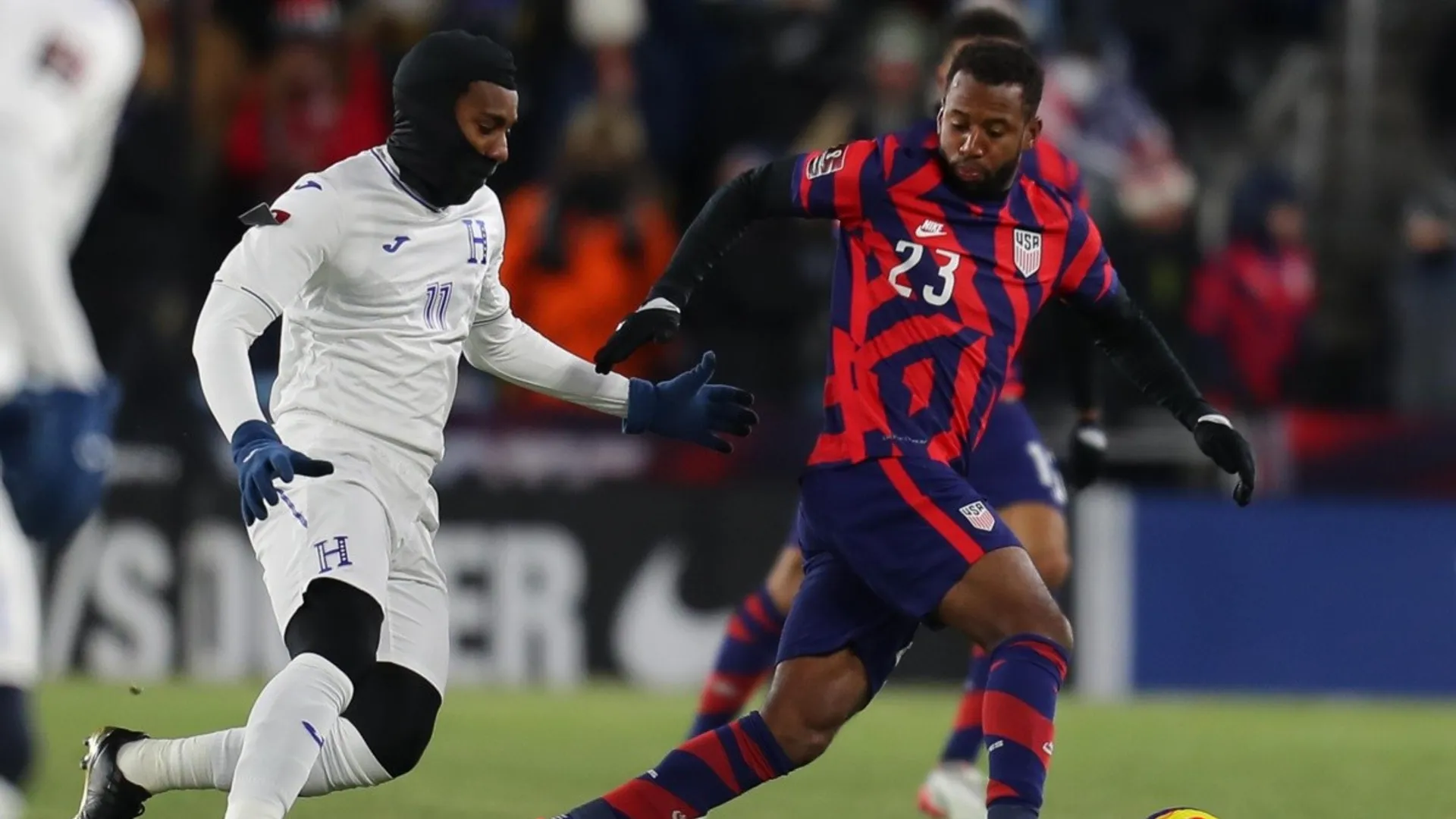 Honduras sufrió el frío y cayó 3-0 contra Estados Unidos