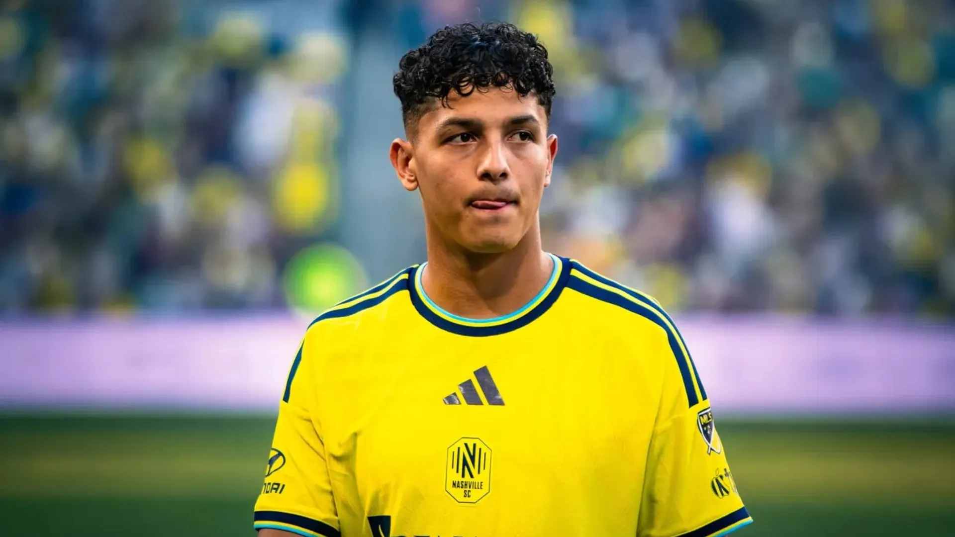 Warren Madrigal fue apartado de la selección tica.