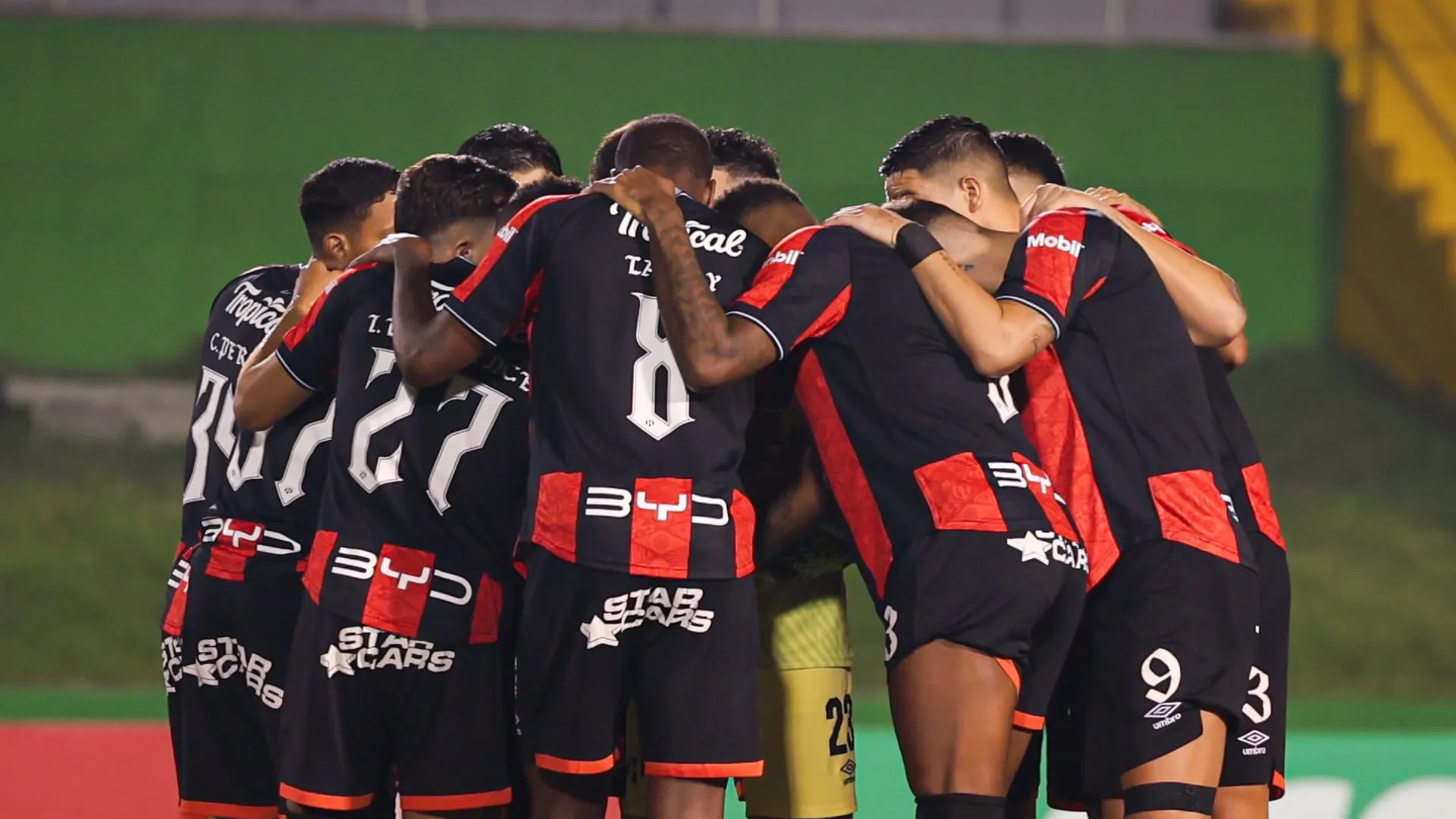 Vuelve a Alajuelense: Guimaraes celebra un refuerzo que necesitaba
