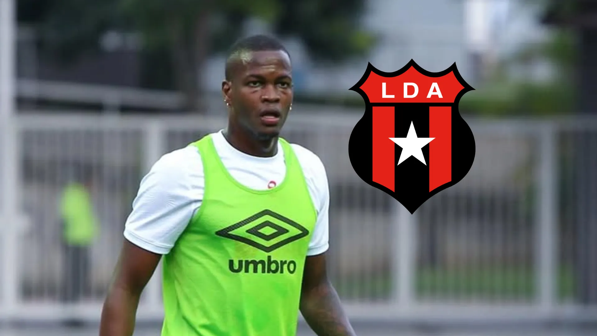 Larry Angulo no se guarda nada: el ex Alajuelense sorprende con su desahogo tras ser limpiado por Machillo Ramírez