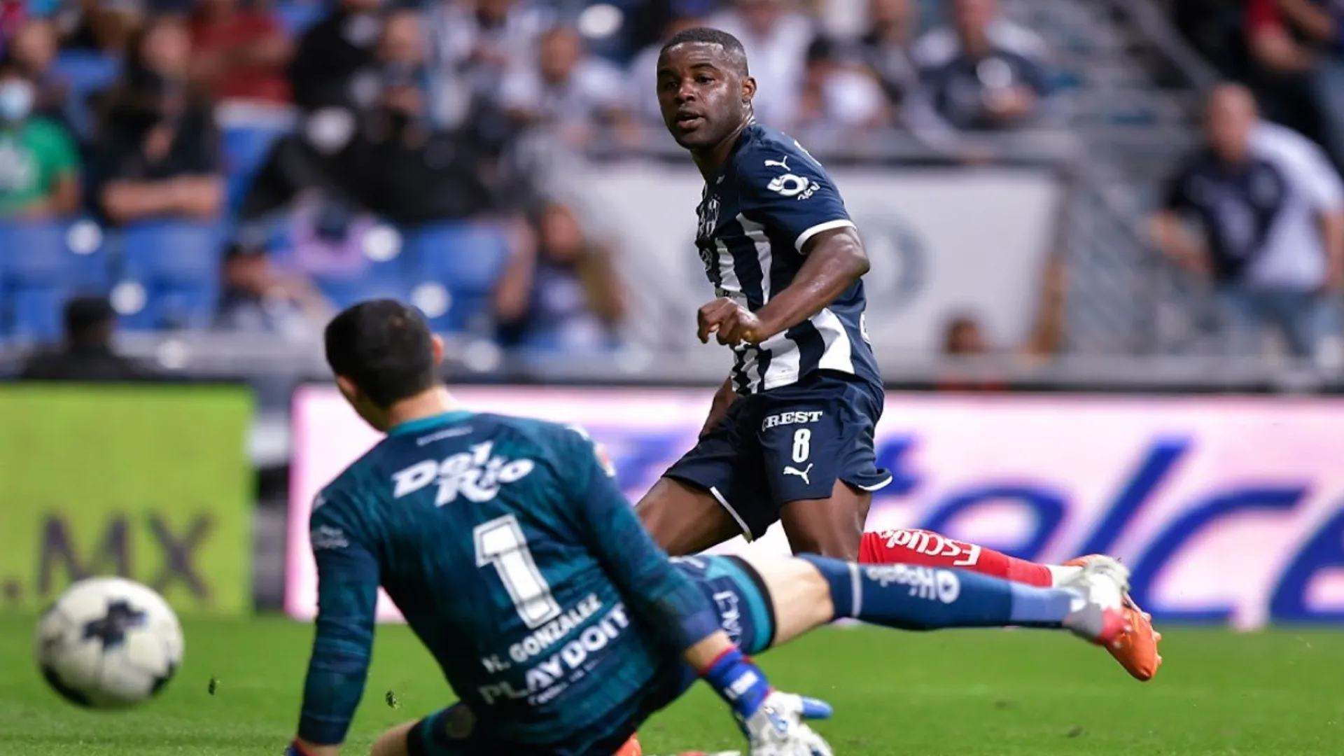 ¡Imparable! Joel Campbell marcó un sensacional golazo en la victoria de Monterrey (VIDEO)