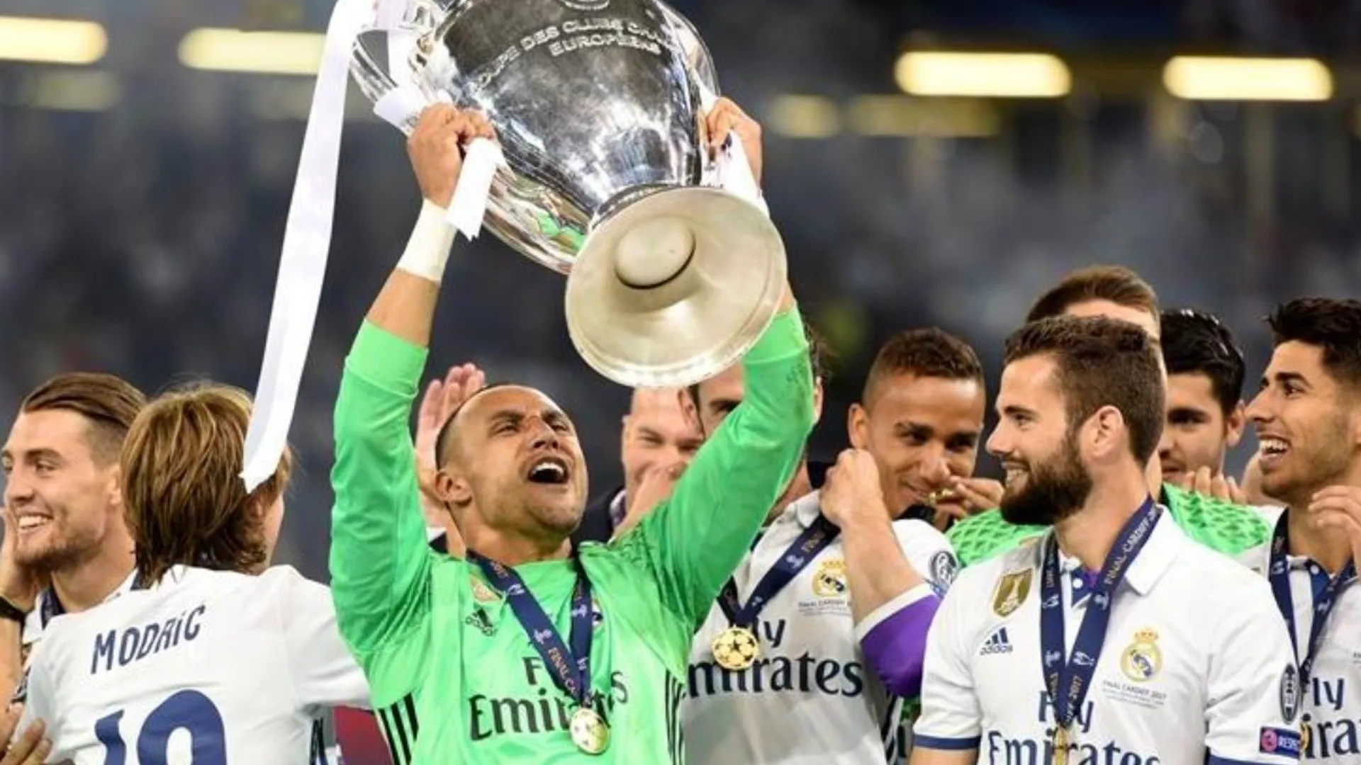 Keylor lució entre los 30 mejores porteros de la historia