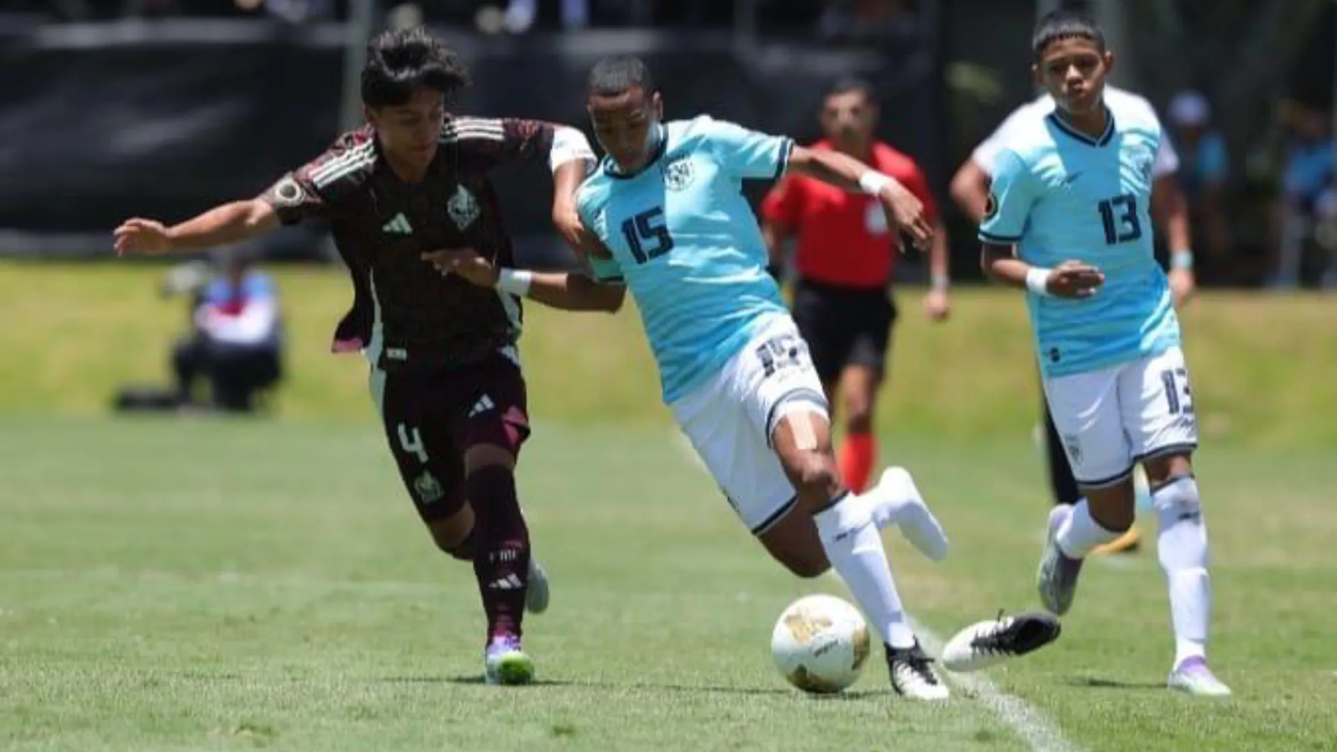 Tiene 15 años, es nieto de un histórico de la Selección de Panamá y lo fichó uno de los equipos más grandes de Argentina