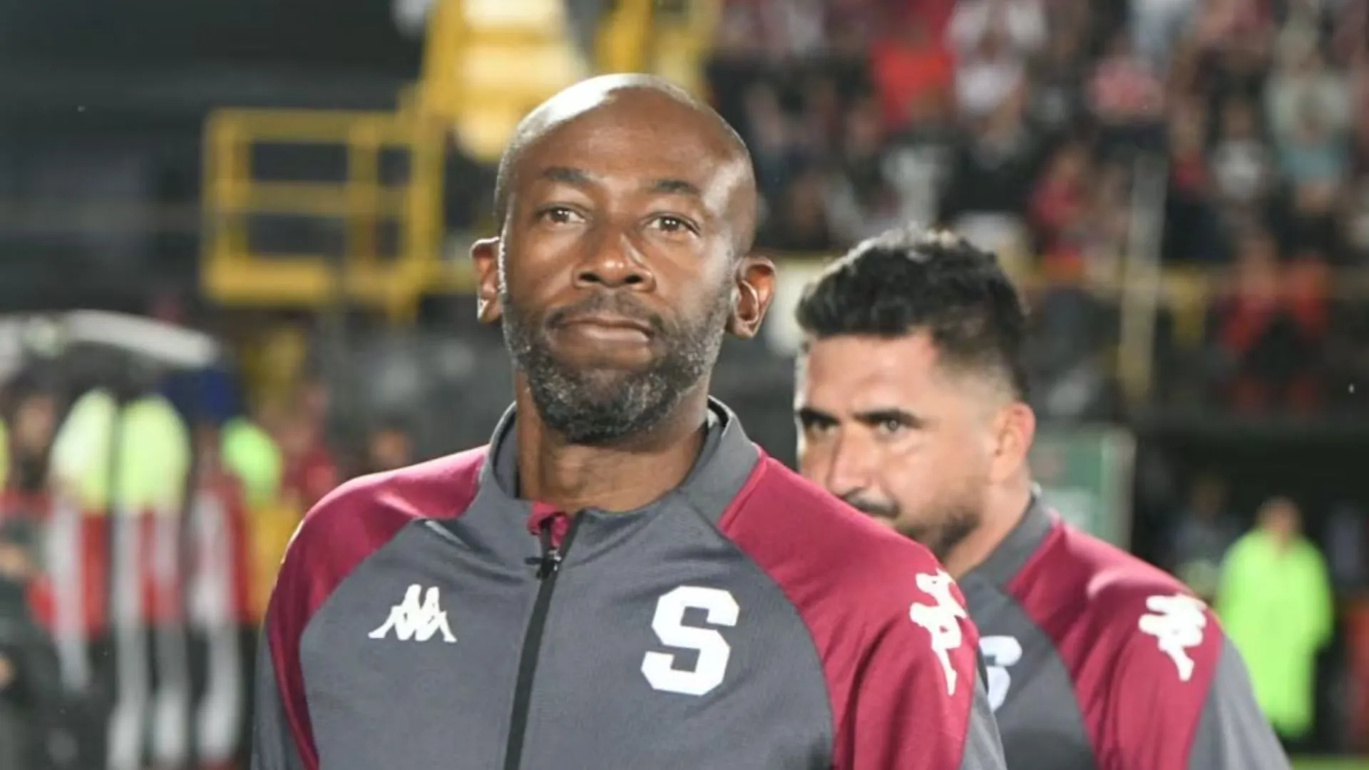 Paulo Wanchope en el césped de La Cueva.