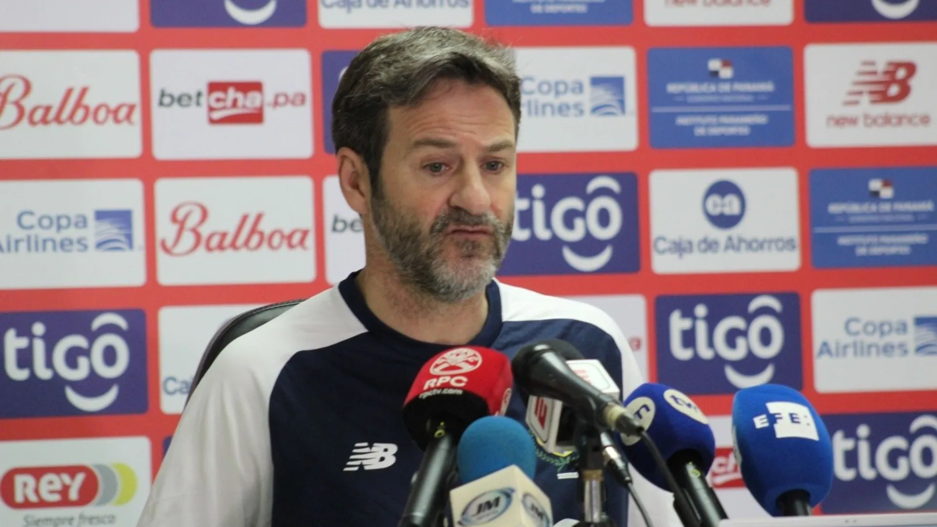 Thomas Christiansen confiesa que ya tiene su once para Honduras
