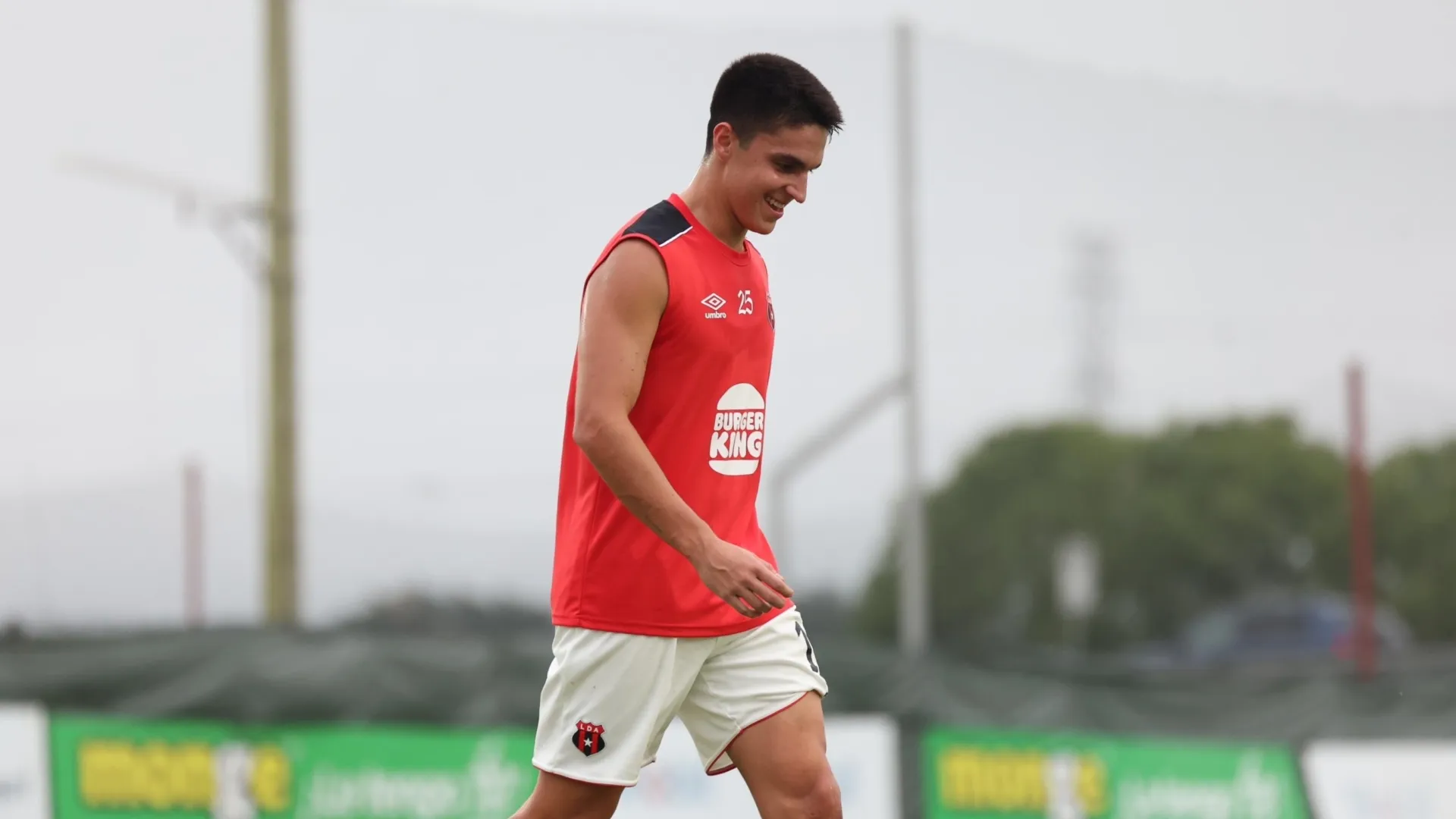 Santiago van der Putten habló sobre la actualidad de Alajuelense.