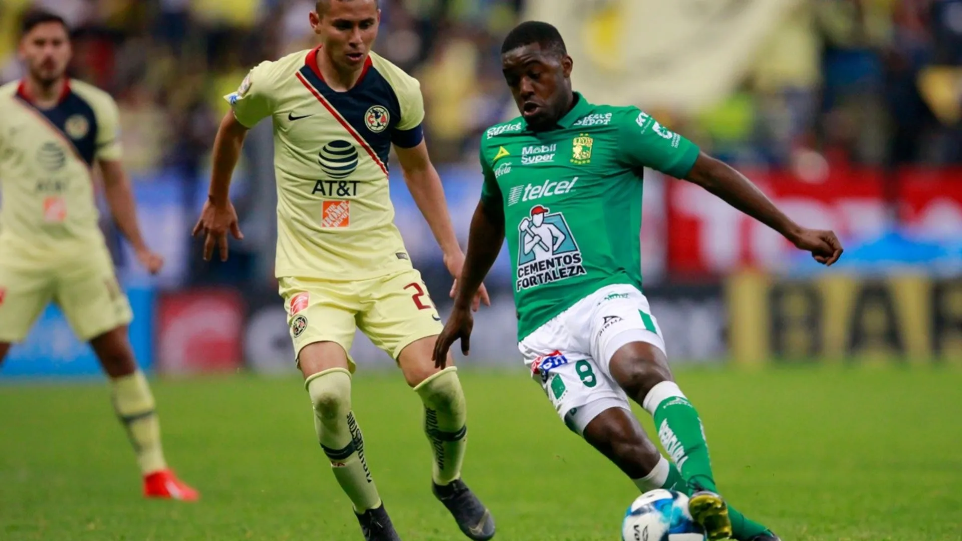 Gran partido de Joel Campbell en el Azteca