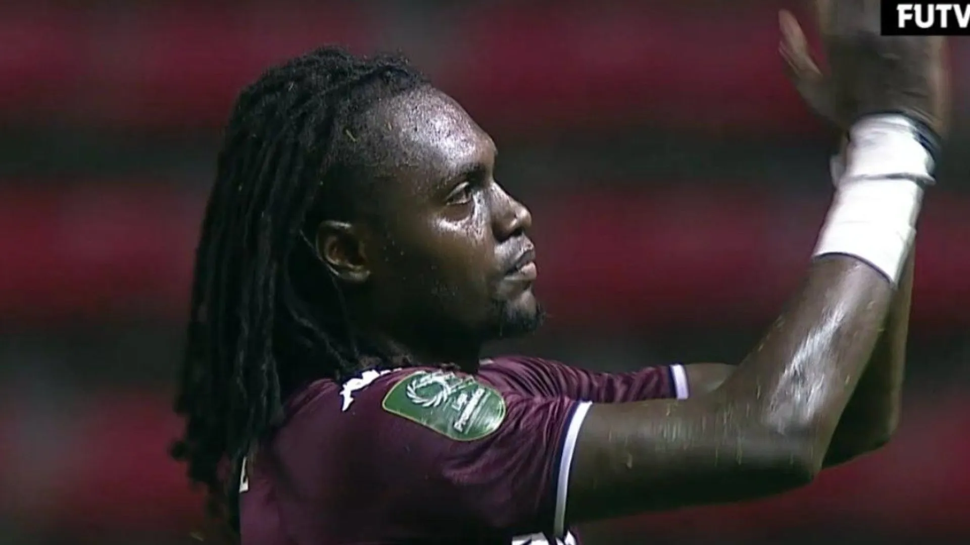 Los motivos por los que Saprissa dejaría ir a Aubrey David