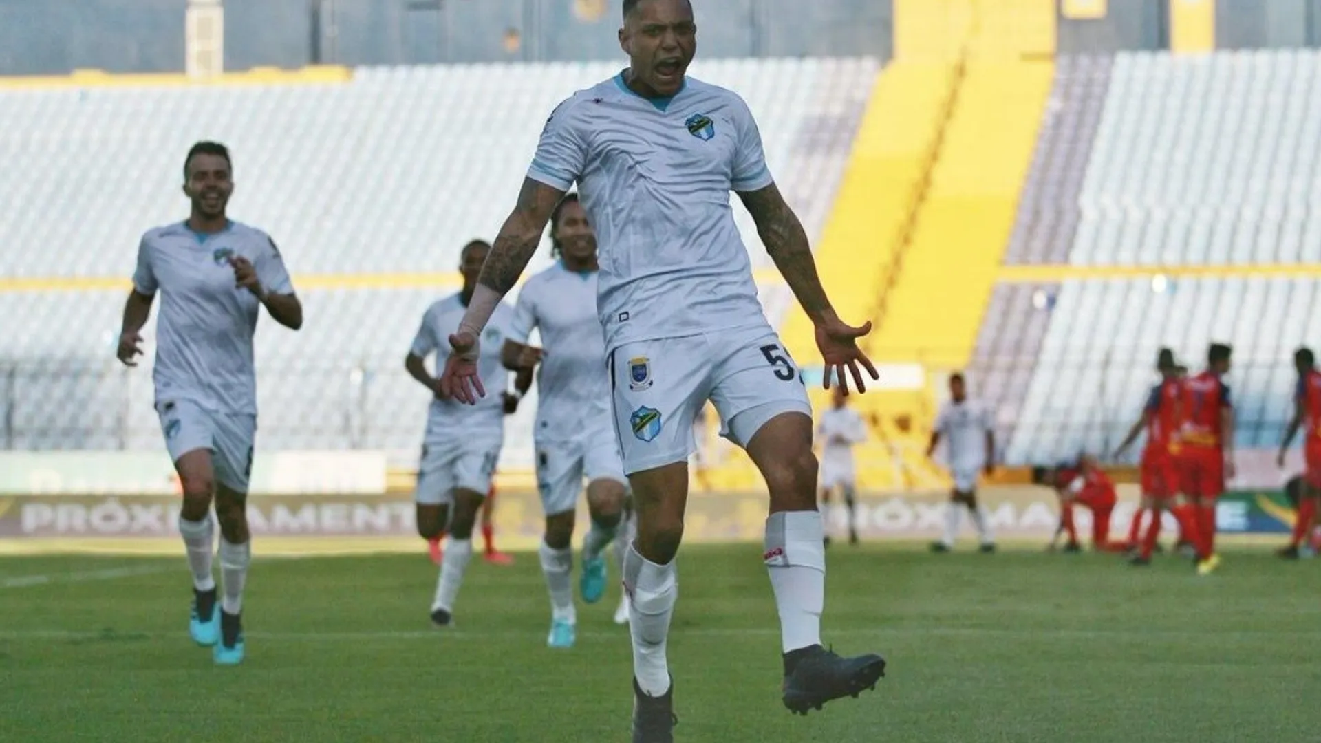Jorge Aparicio: "Queremos ganar el torneo jugando en la cancha"