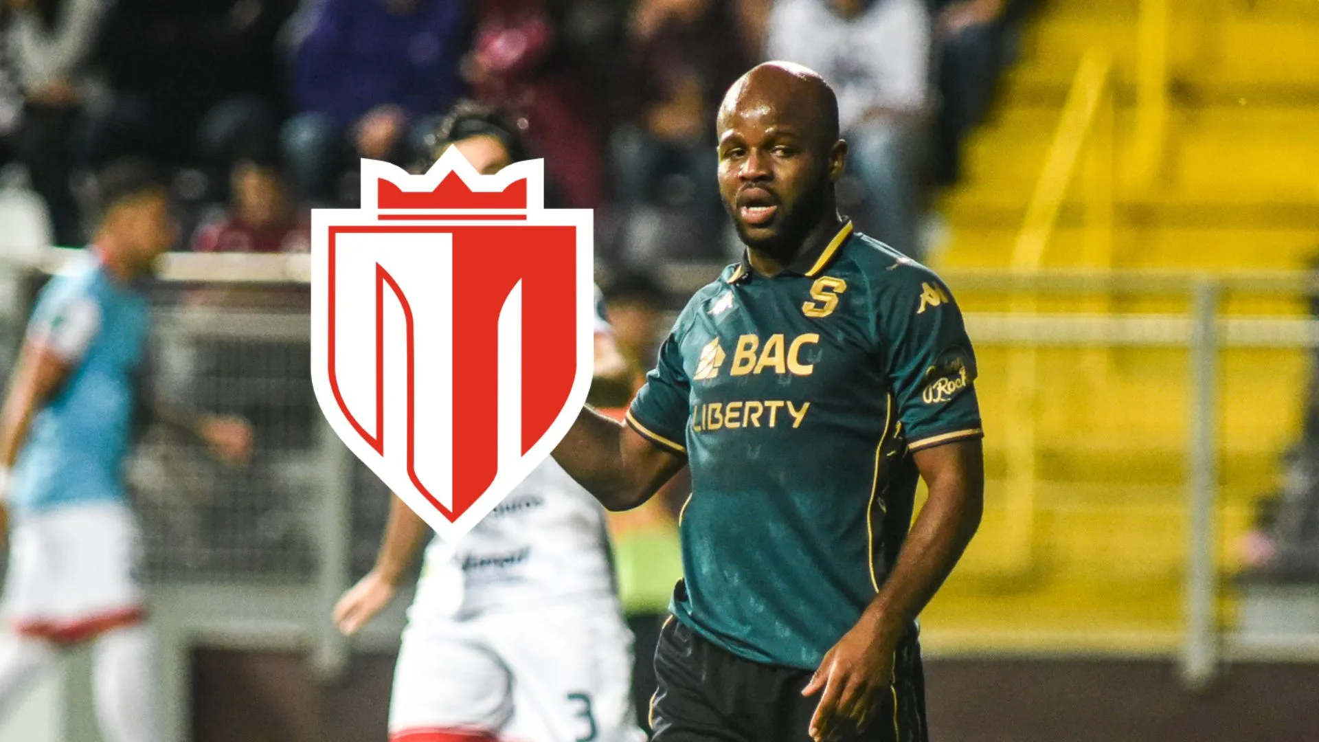 Javon East en Saprissa.