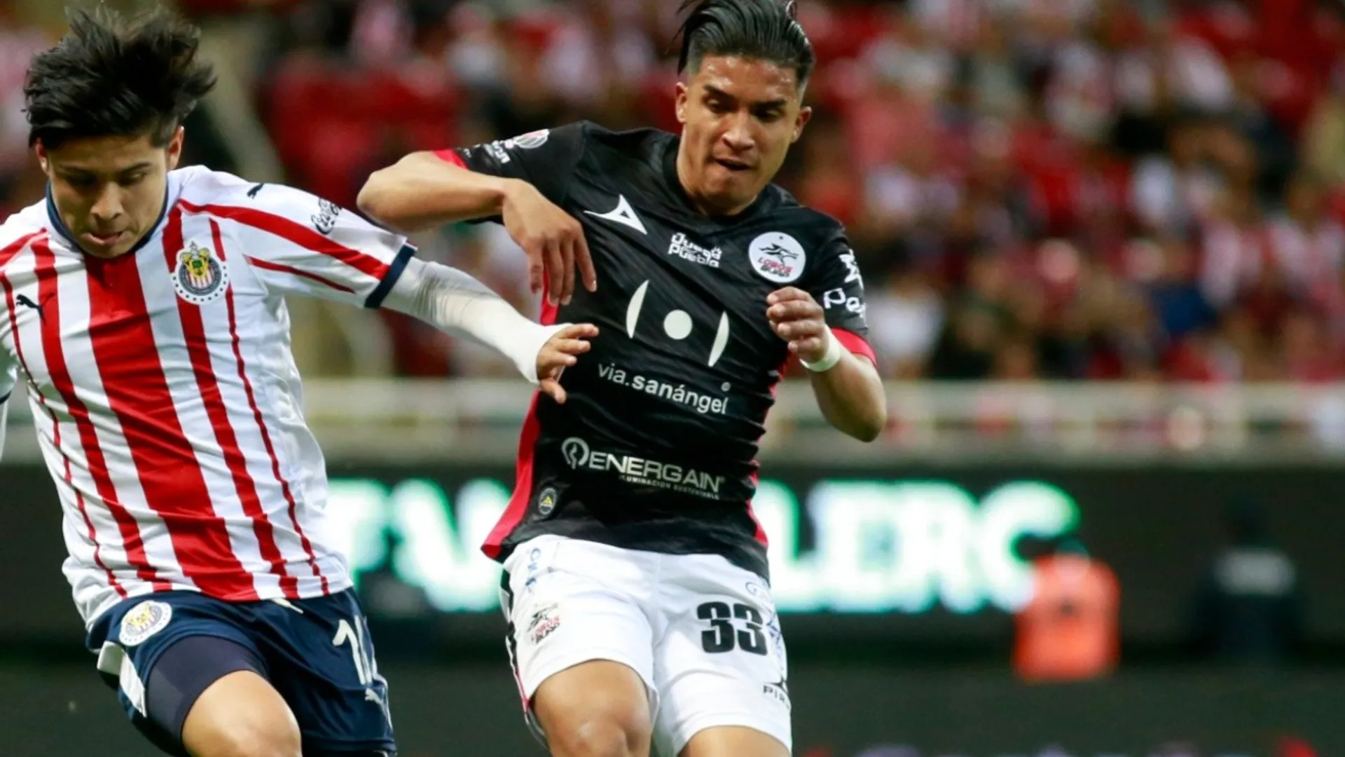 Michaell Chirinos, entre los mejores del fútbol mexicano